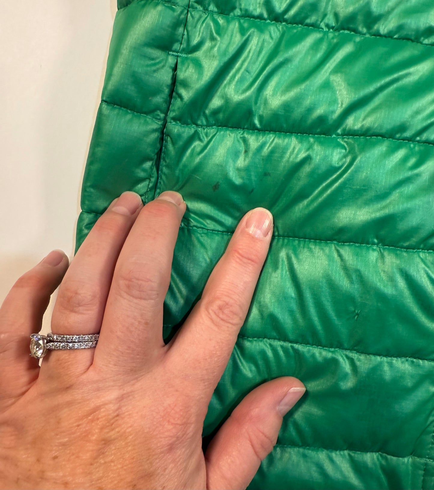 #180 Unisex Boys/Girls 8-9 Primary Green Puffer Jacket (2 of 2 available)