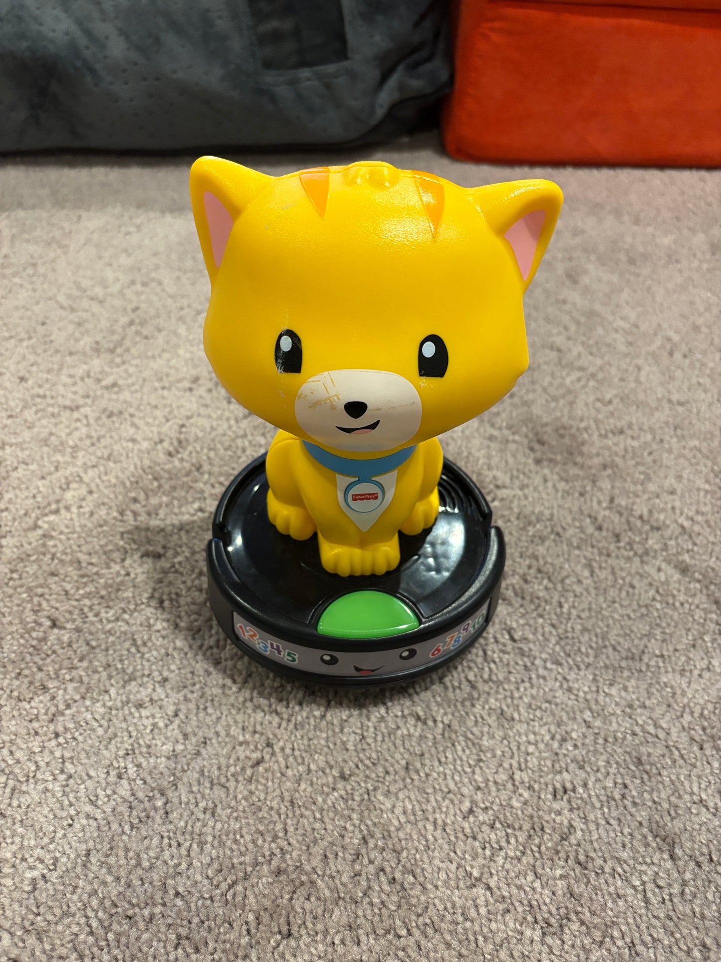 #138 - - EUC Fisher Price - Cat Toy on Wheels - PU 45236