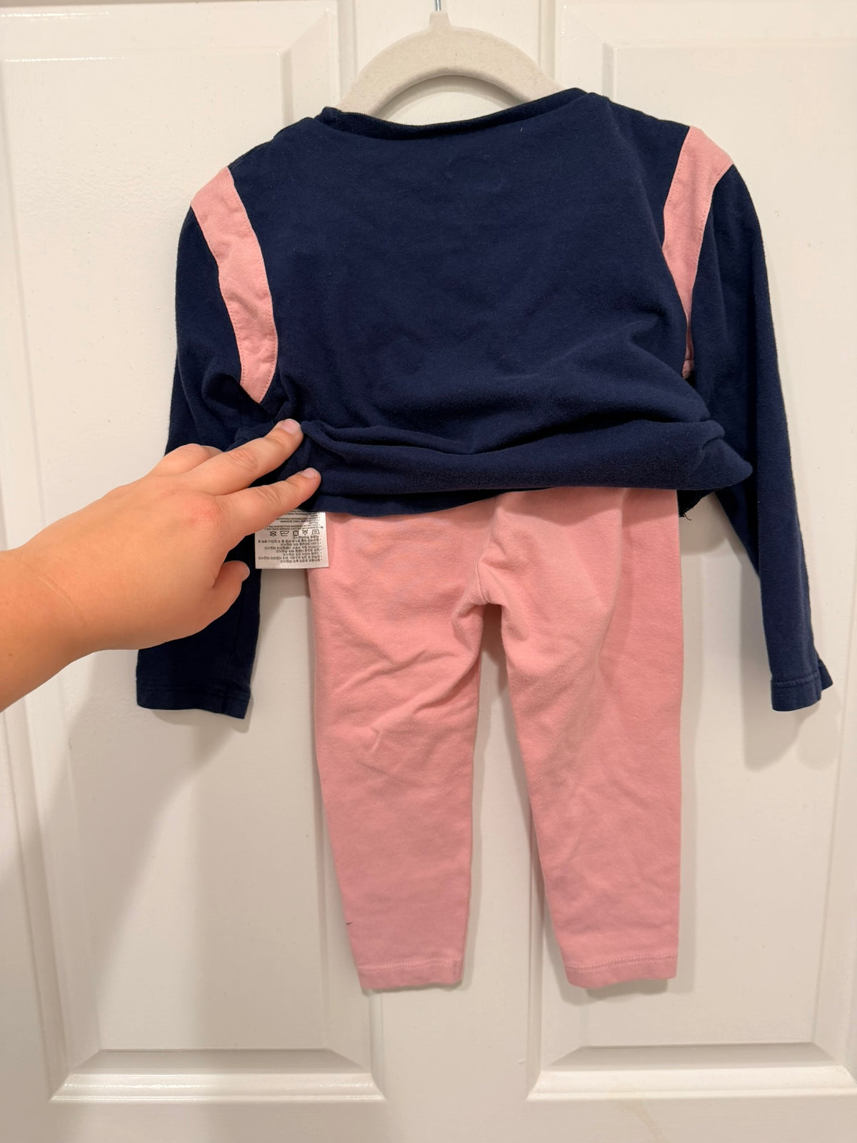 #85 Nike Navy and Pink Long Sleeve and Pant Set, Girls 24m