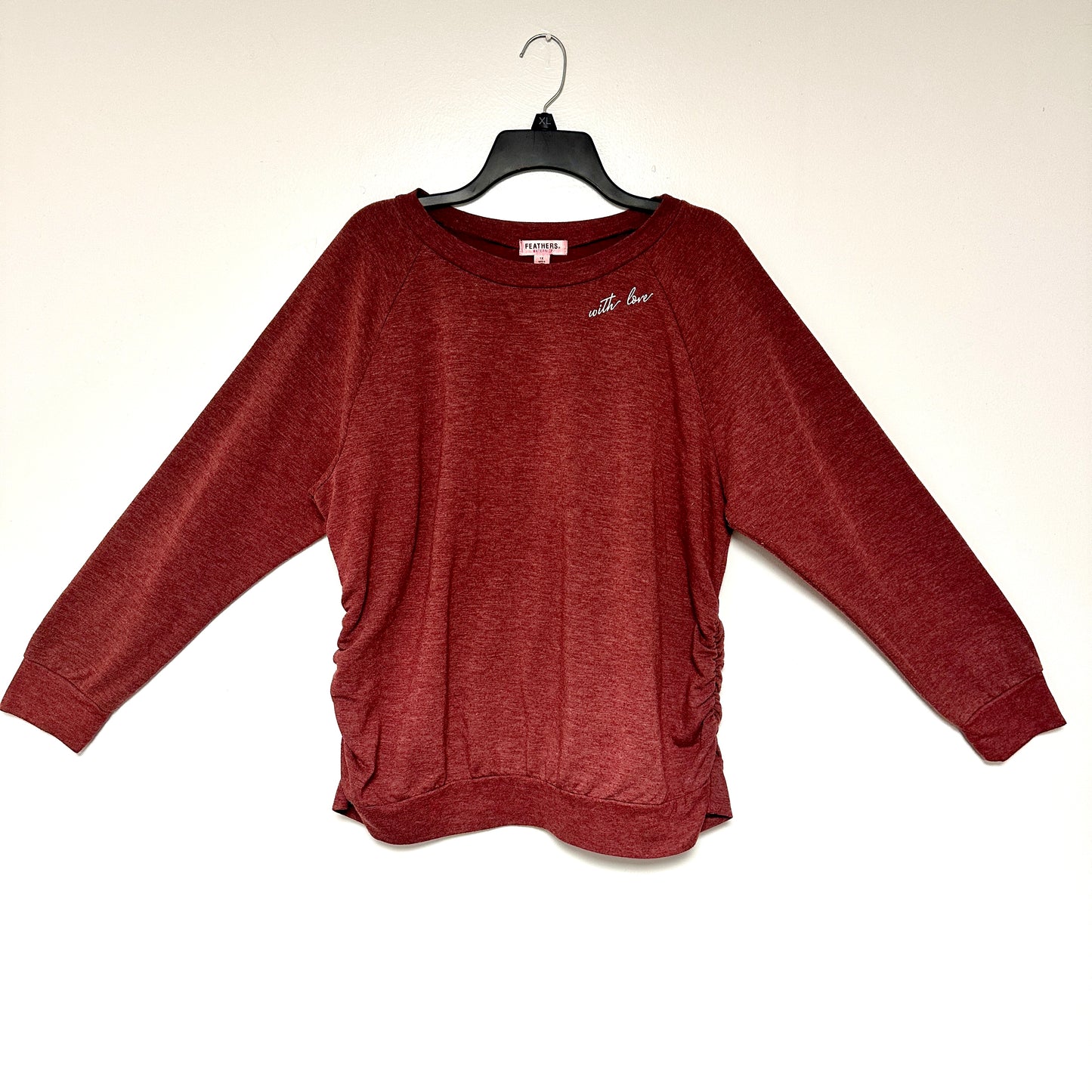 #87 feathers maternity womens crewneck xl