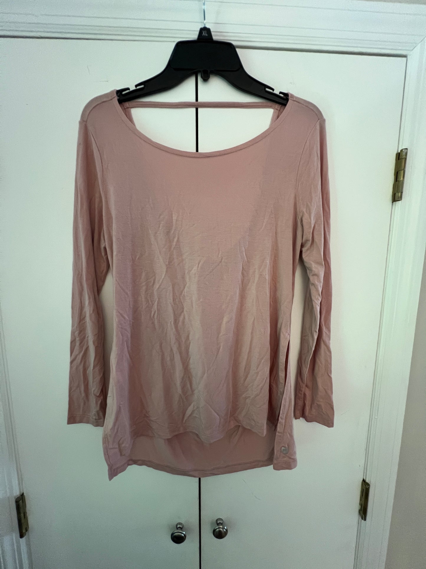 Seller #159 Fabletics women’s top Sz medium