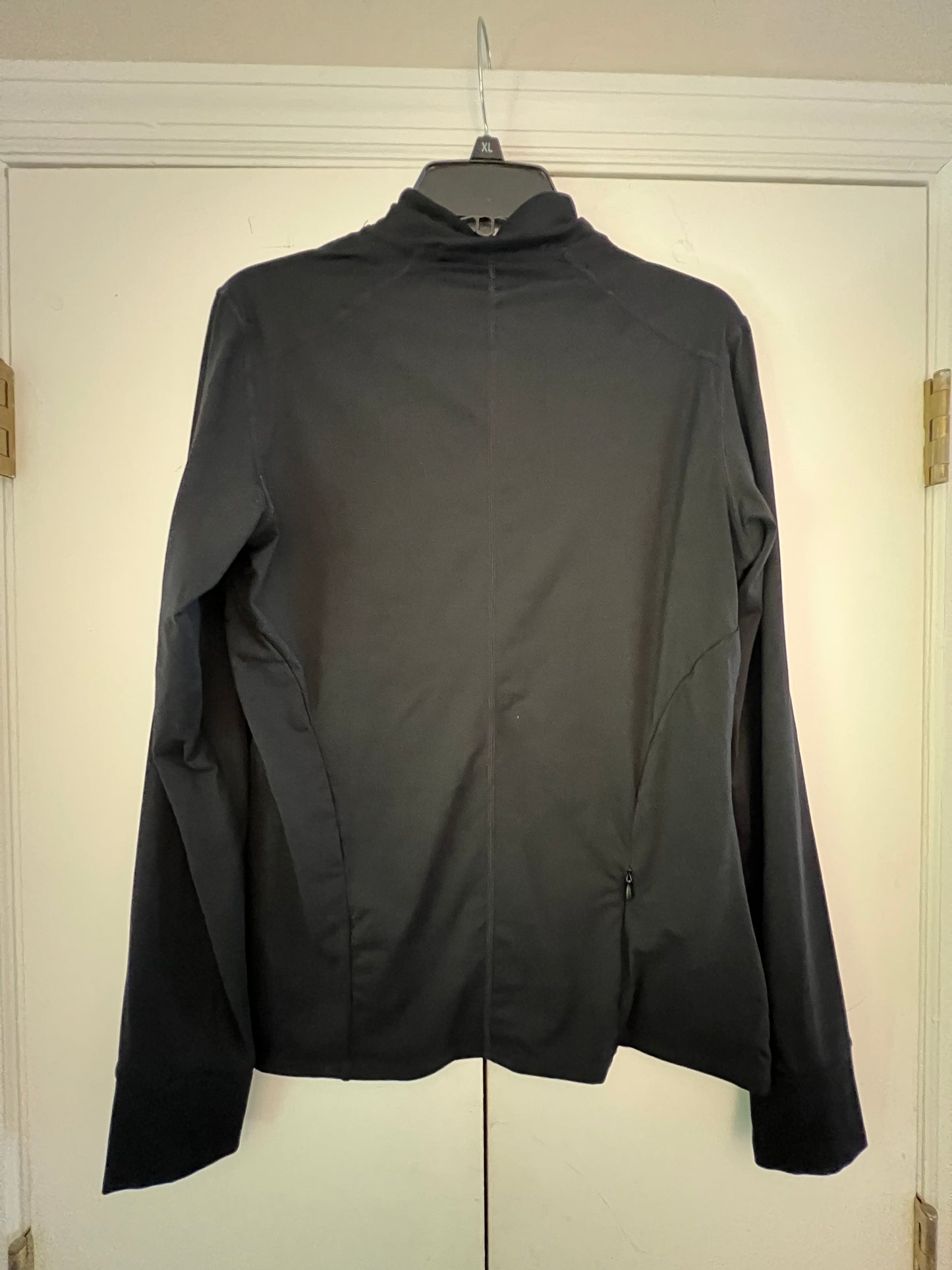 Seller #159 Fabletics Sz large workout top