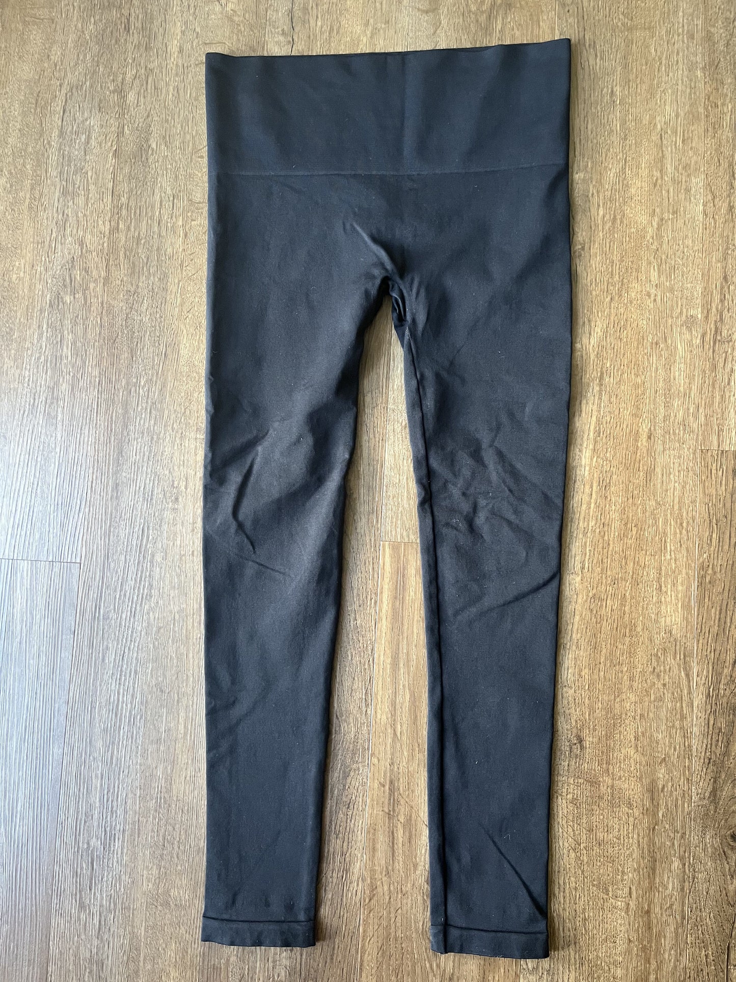 #124 Soma Women's Black Leggings Size L