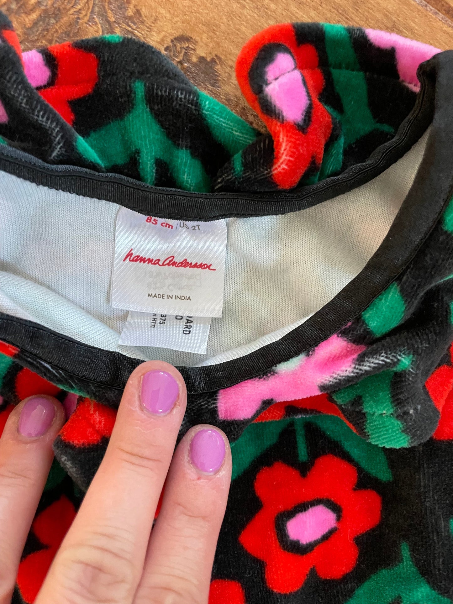 #199 Girls Hanna Andersson Black res flowers dress size 2T EUC