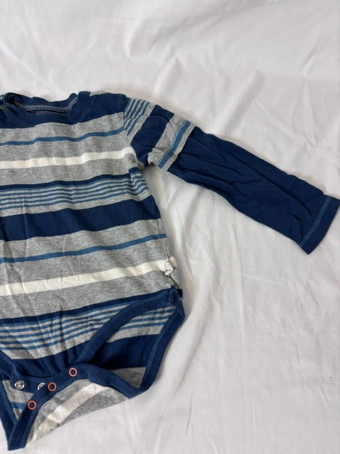 #90 Burt’s Bees Baby Boys 18 Months Long Sleeve Bodysuit Lot of 2