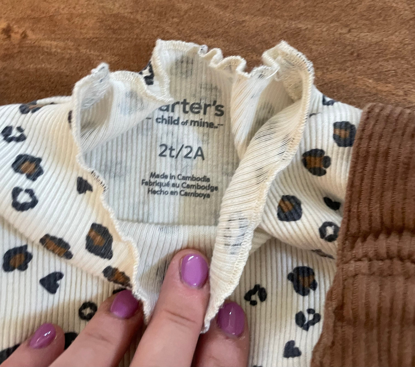 #199 Girls Carters leopard print corduroy dress size 2T EUC