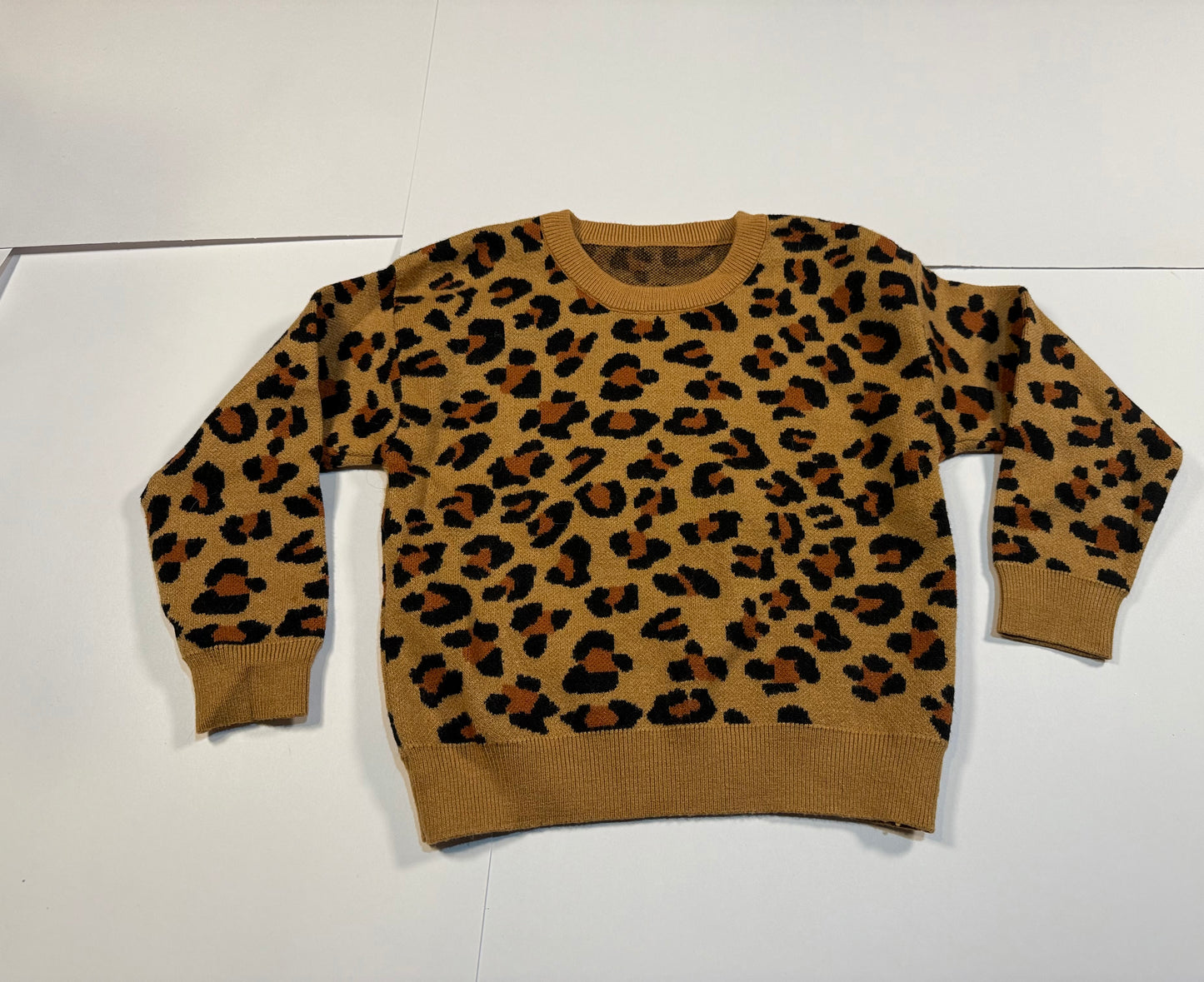 #180 Girls 3T Leopard Sweater (2 available)