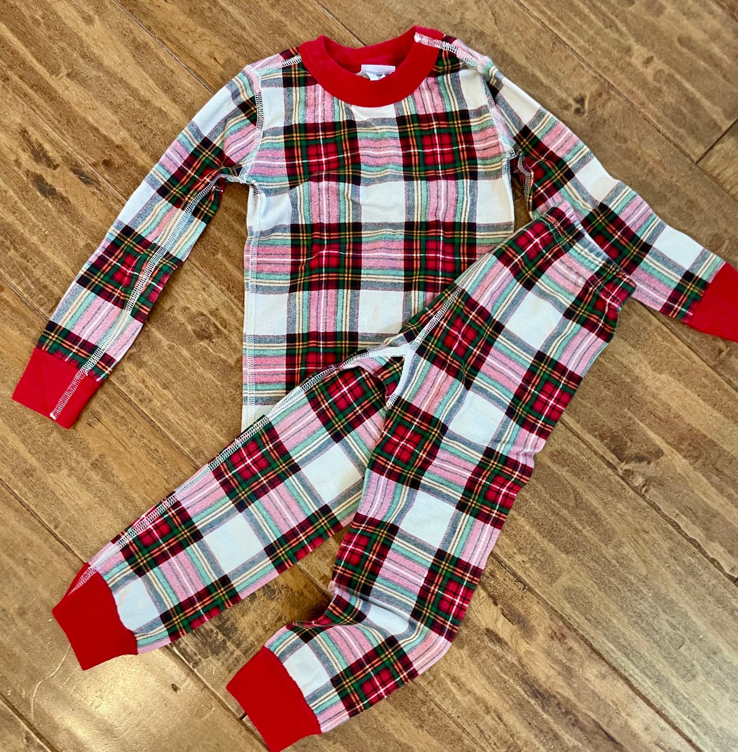 #199 REDUCED BOYS Hanna Andersson Holiday plaid pajamas size 4 EUC