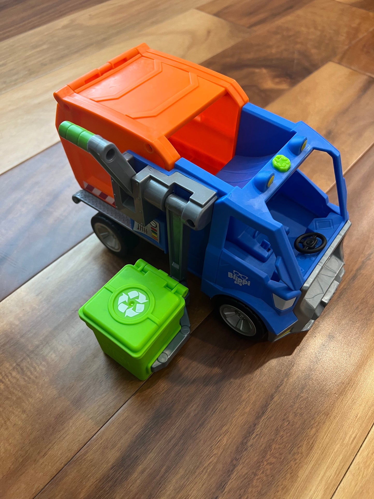 Seller 130 Blippi garbage truck EUC - boys girls -ages 18 24 2 3 4