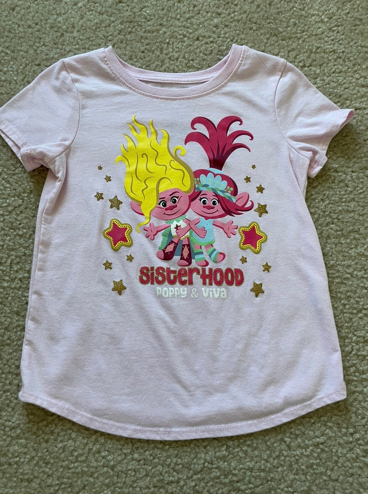 Seller 71: Girls size 5 Poppy shirt