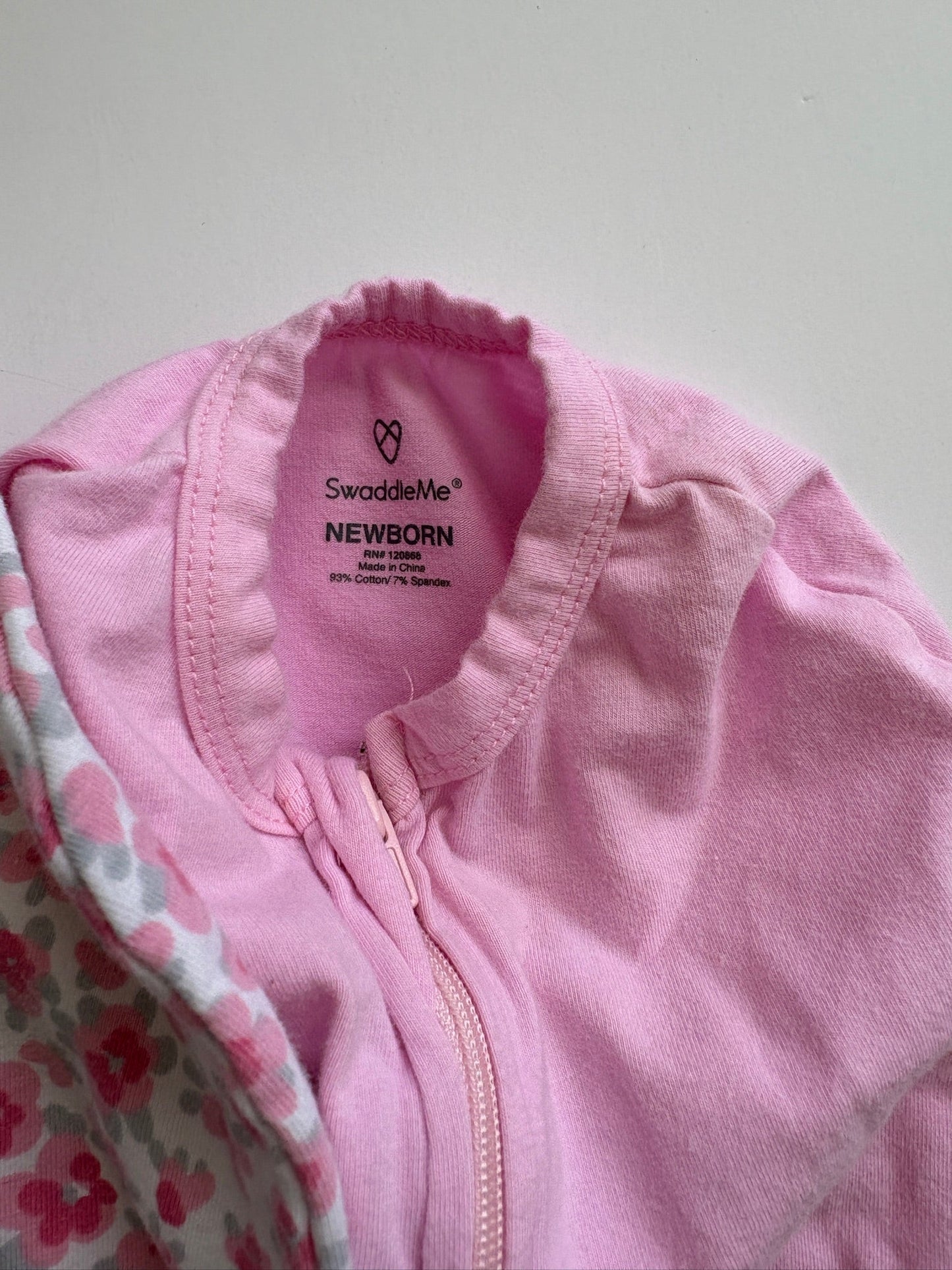Seller #105 - Newborn Swaddle Pod Bundle GUC