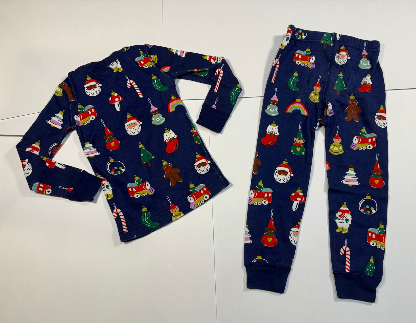 #180 unisex Boy/Girl 100 (US 4) Hanna Andersson Ornament Pajamas (2 available)