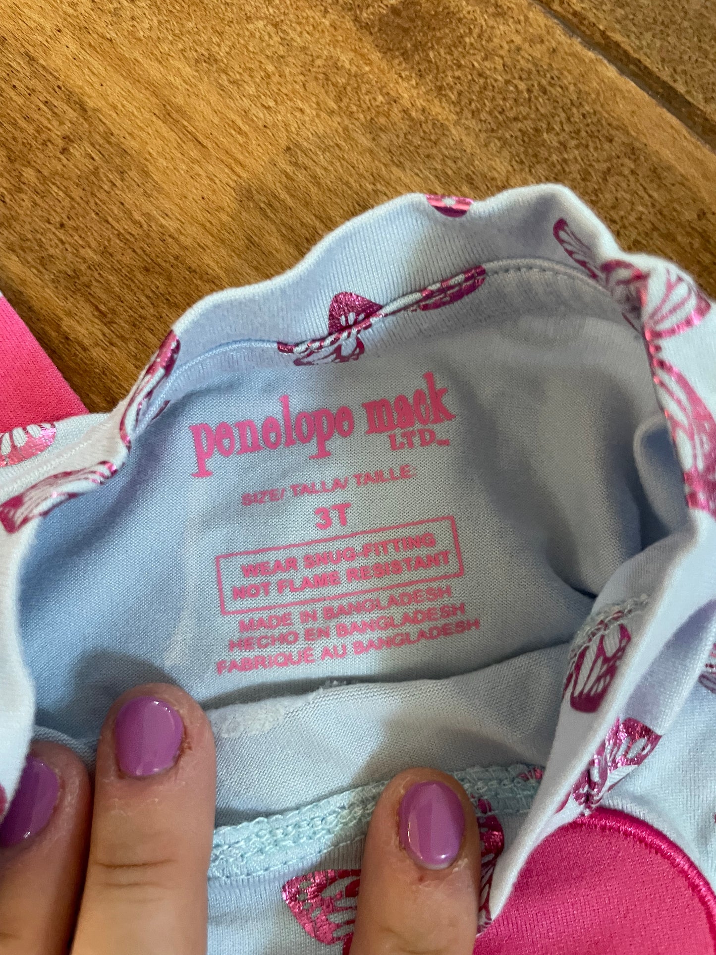 #199 Girls Penelope Mack flower pajamas size 3T EUC