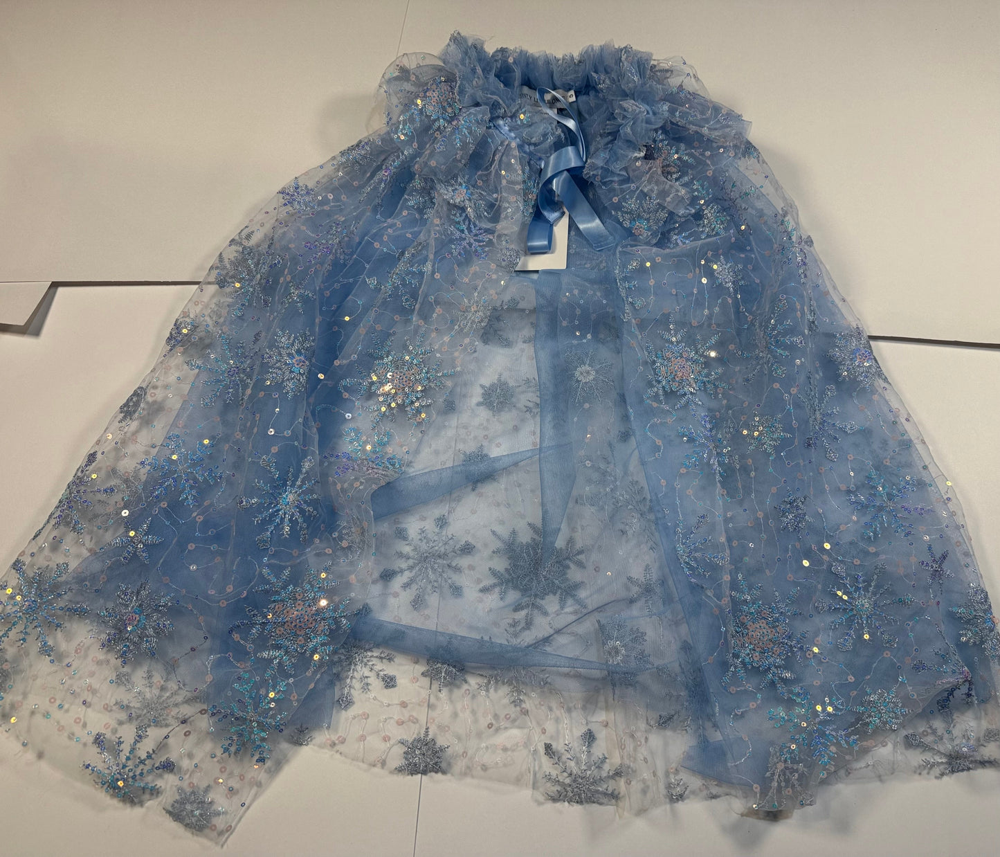 #180 Girls 5 Only Little Once Frozen Tulle Snowflake Cape and Princess Dress