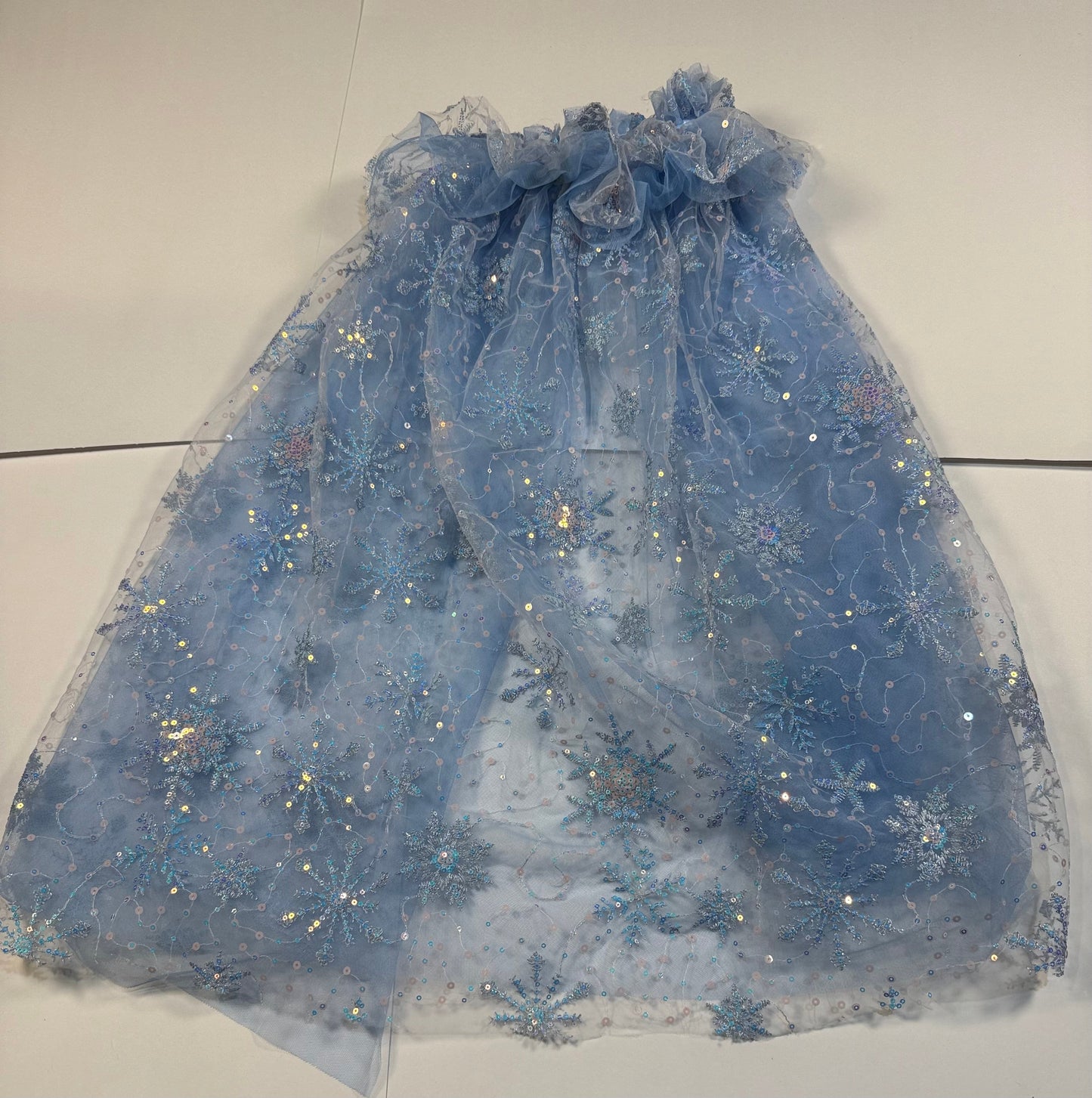 #180 Girls 5 Only Little Once Frozen Tulle Snowflake Cape and Princess Dress