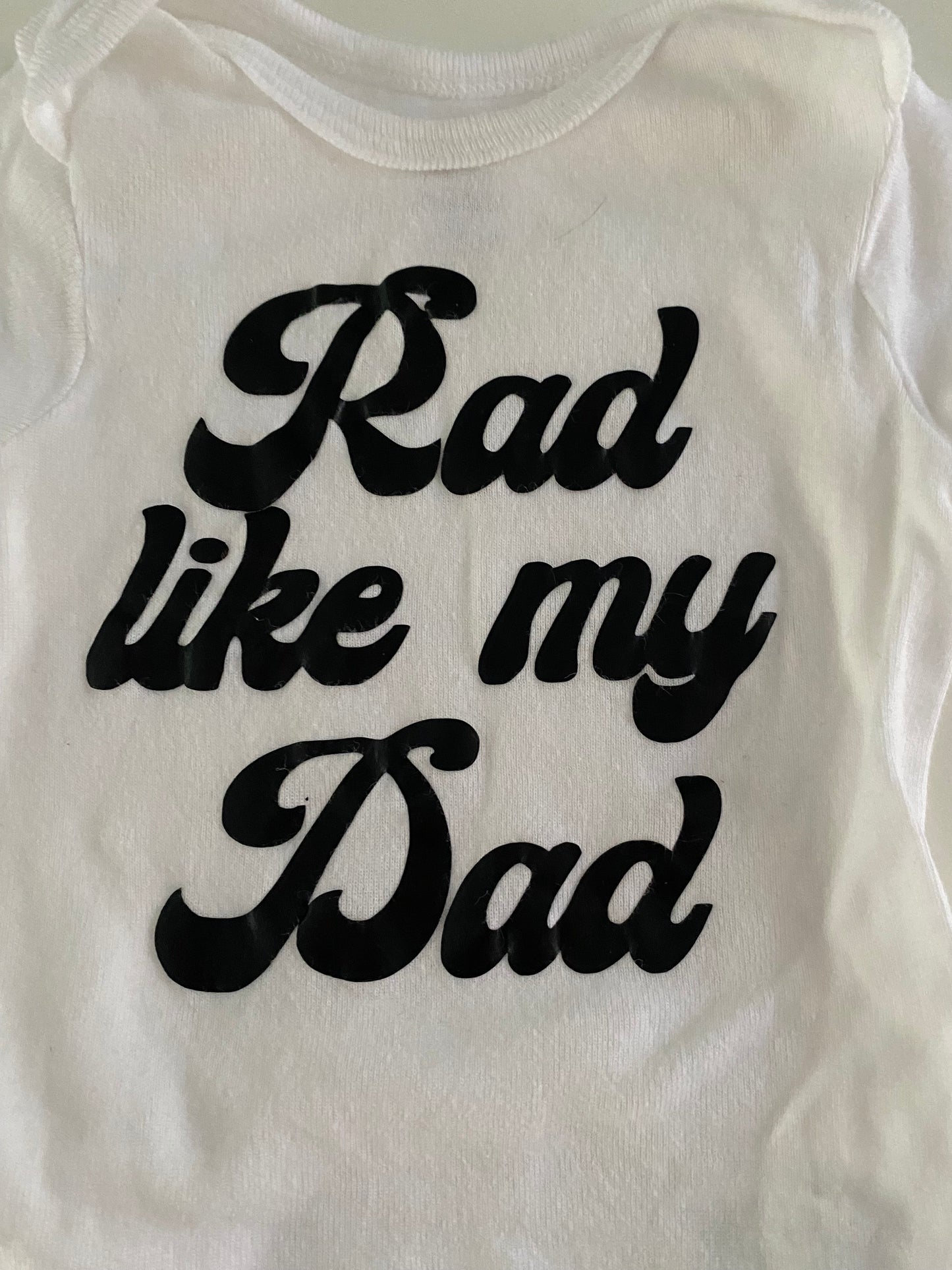 #117,- Gender Neutral 0-3M, Etsy custom Gerber Organic ‘rad like my dad’ onesie, EUC
