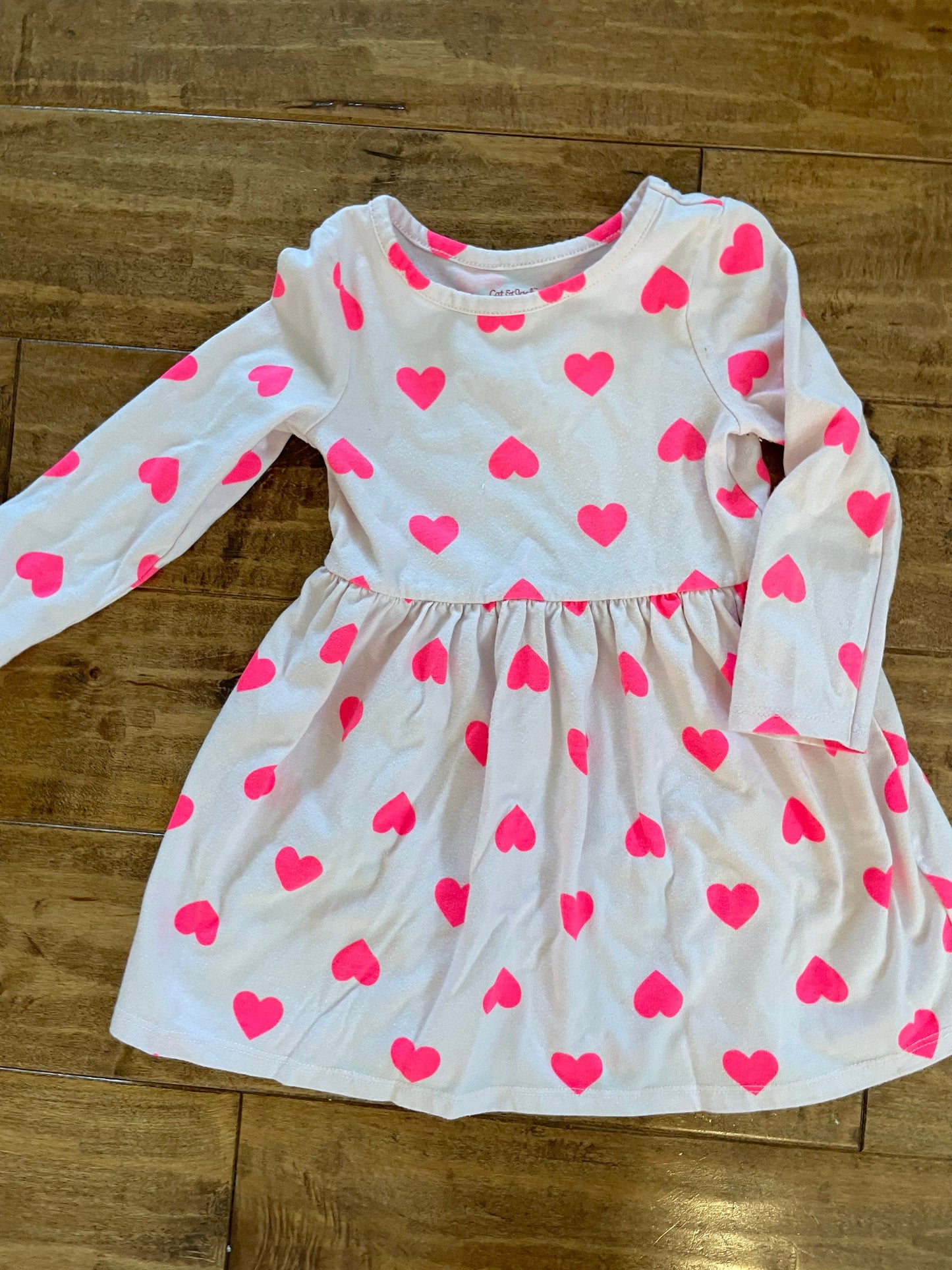 #199 REDUCED Girls cat and Jack valentines heart dress size 2T EIC