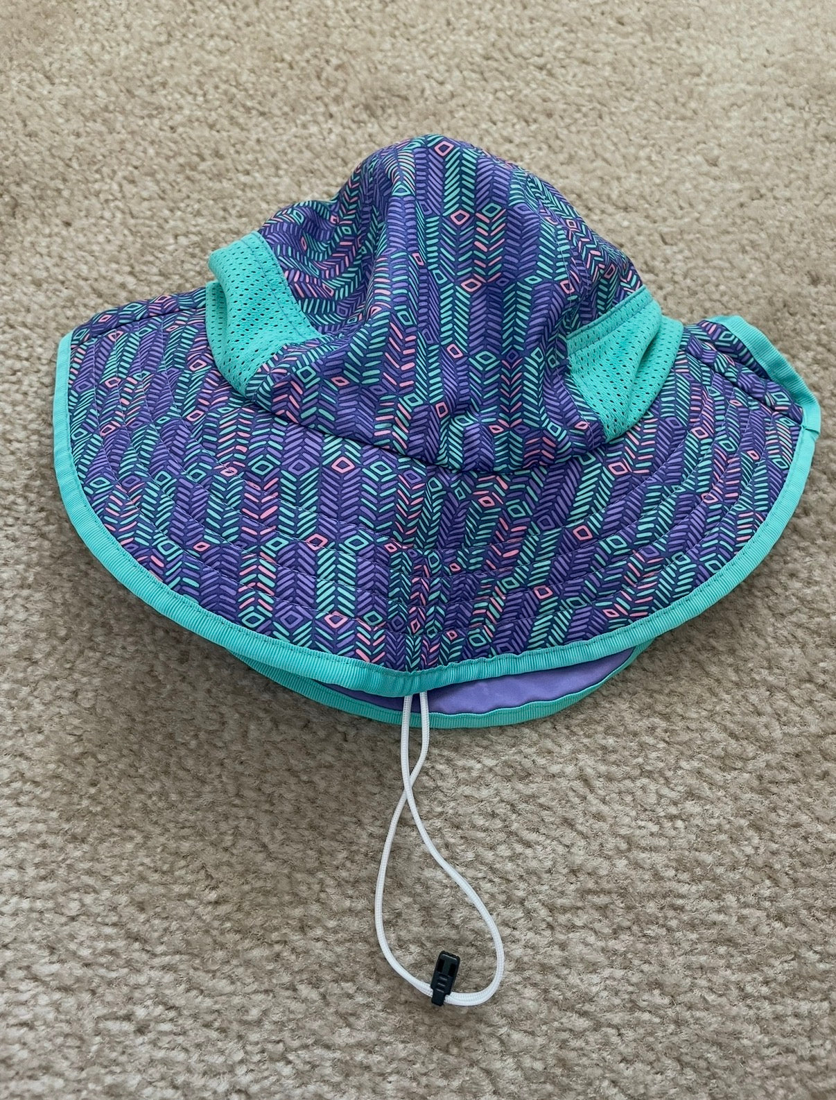 Seller 71: Sunday Afternoon sun hat, 2-5 years