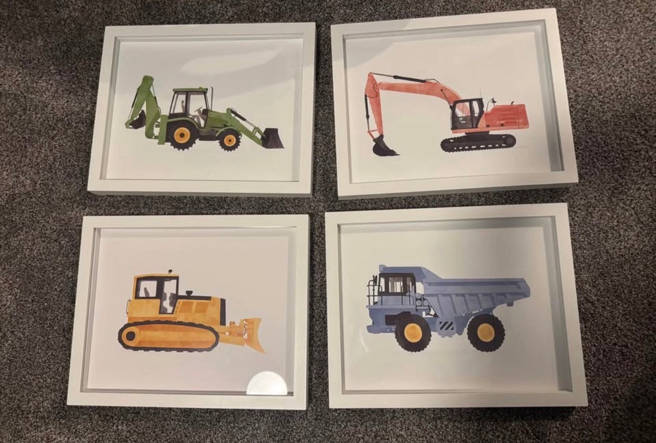 Seller #34 White Gallery Frames (set of 4)