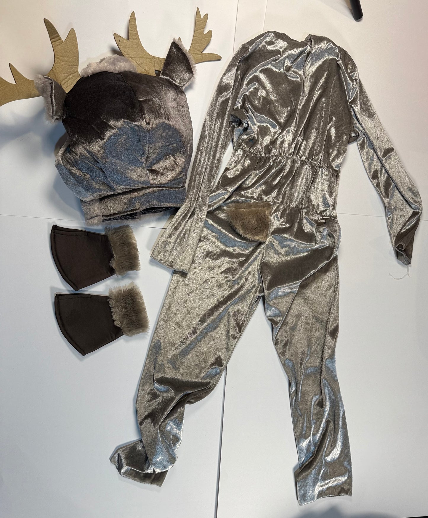 #180 Disney 5-6 Sven Costume