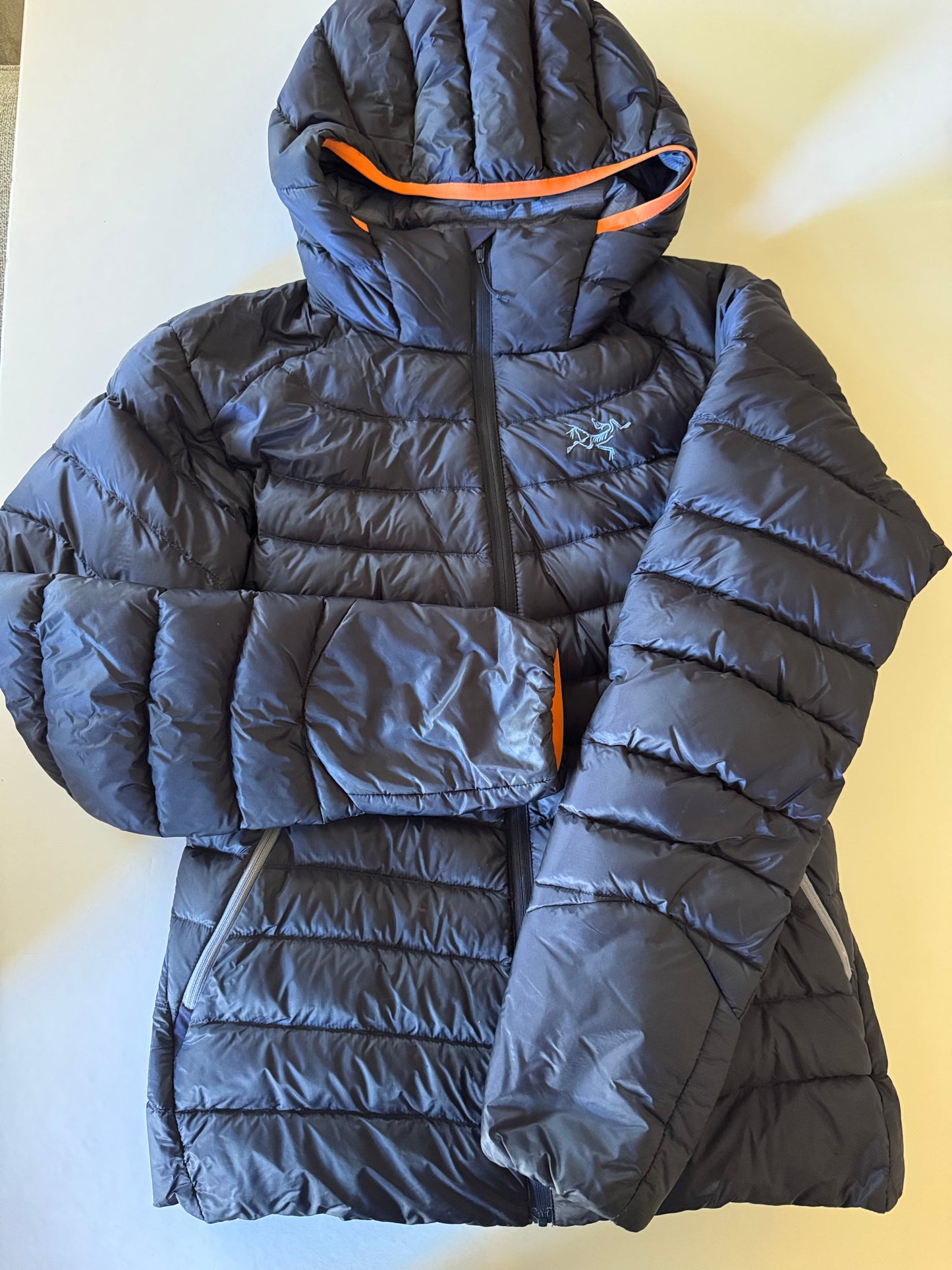 REDUCED # 92 women’s medium down ARCTERYX navy blue winter coat