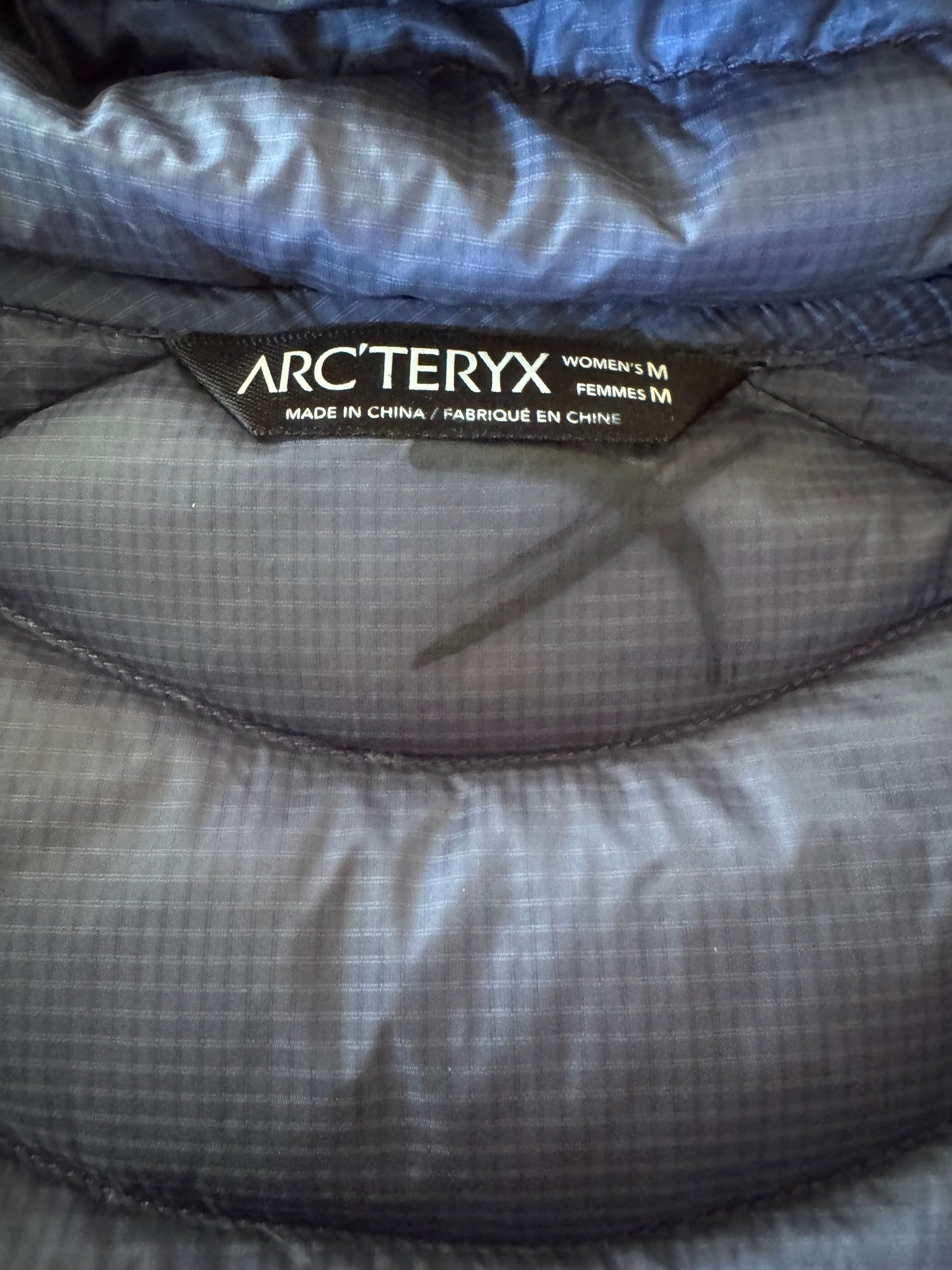 REDUCED # 92 women’s medium down ARCTERYX navy blue winter coat