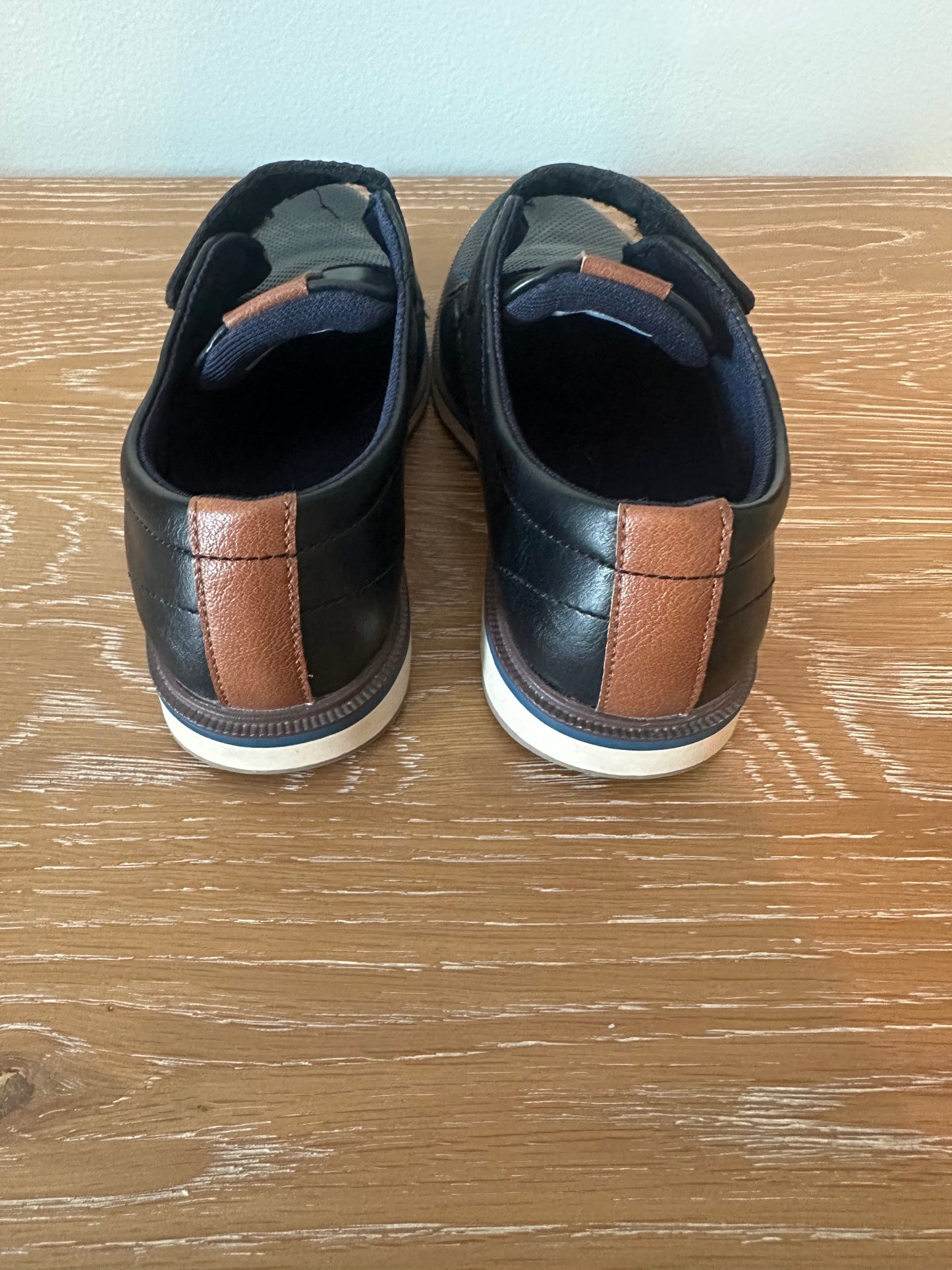 #24 size 12 Nordstrom black dress shoes
