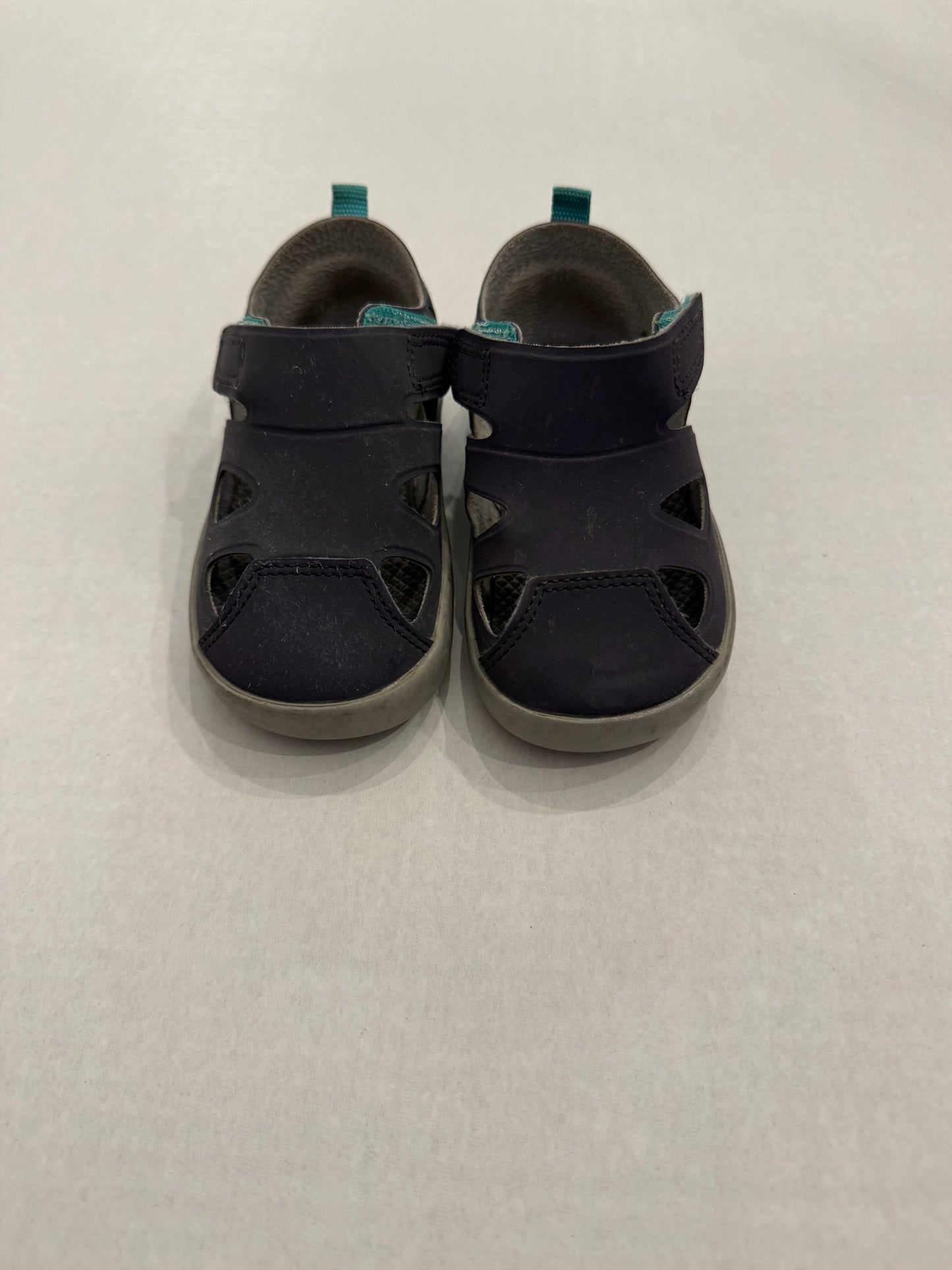 Seller #34 Ten Little Shoes Boys size 6.5