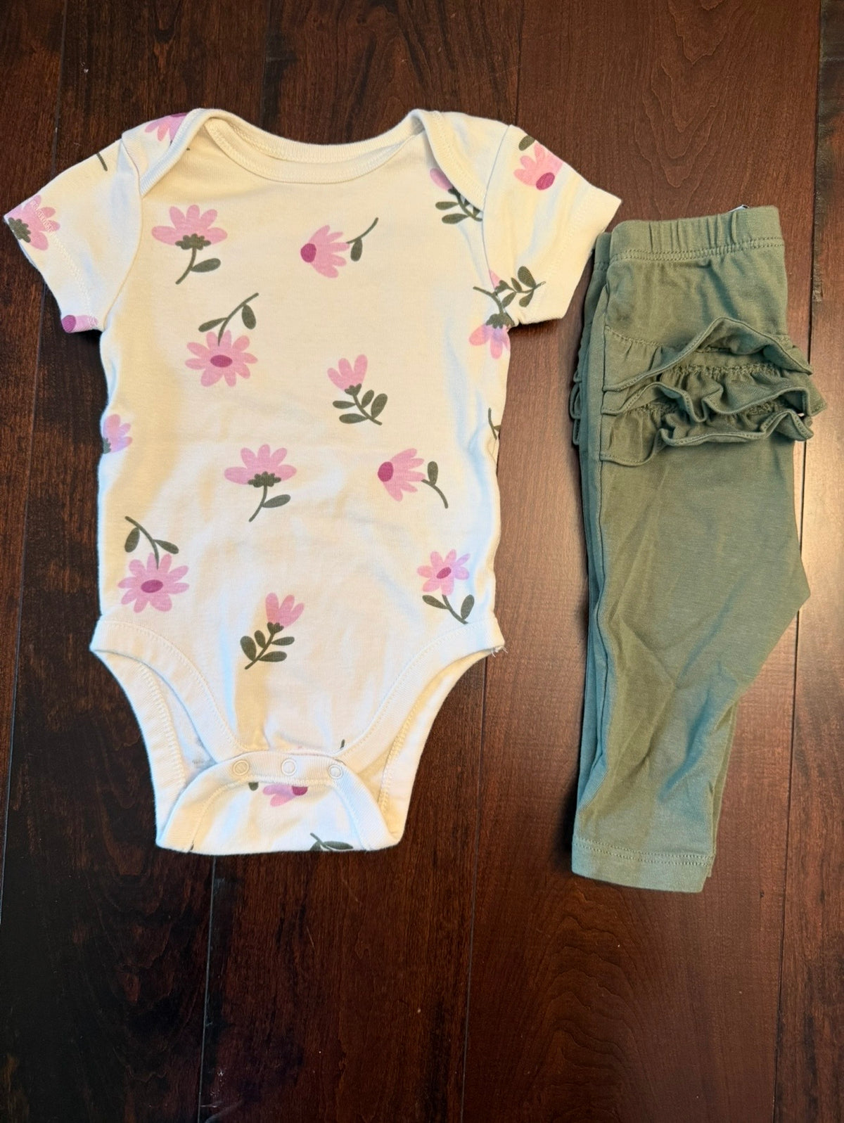 #28 Old Navy Pink/Green Floral Pants Outfit - Girls 3-6 Months