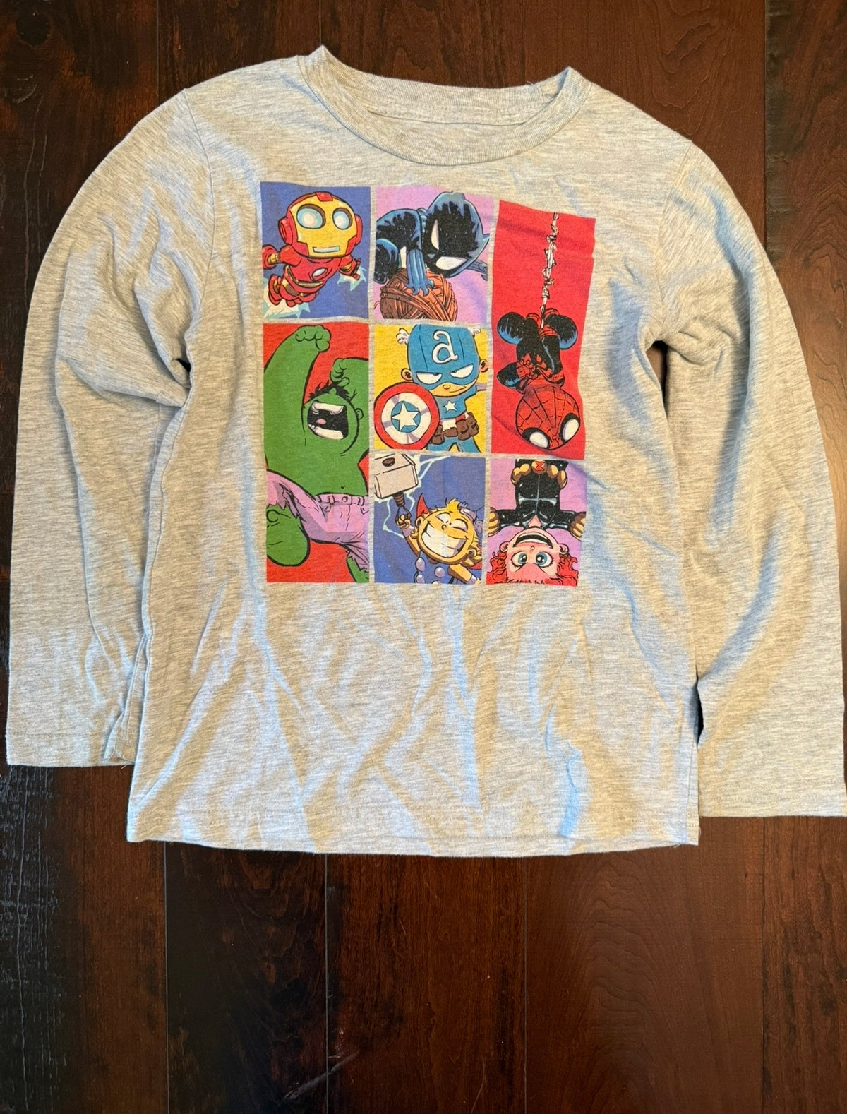 #28 Marvel Graphic Superhero Long-Sleeve Tshirt - Boys Small