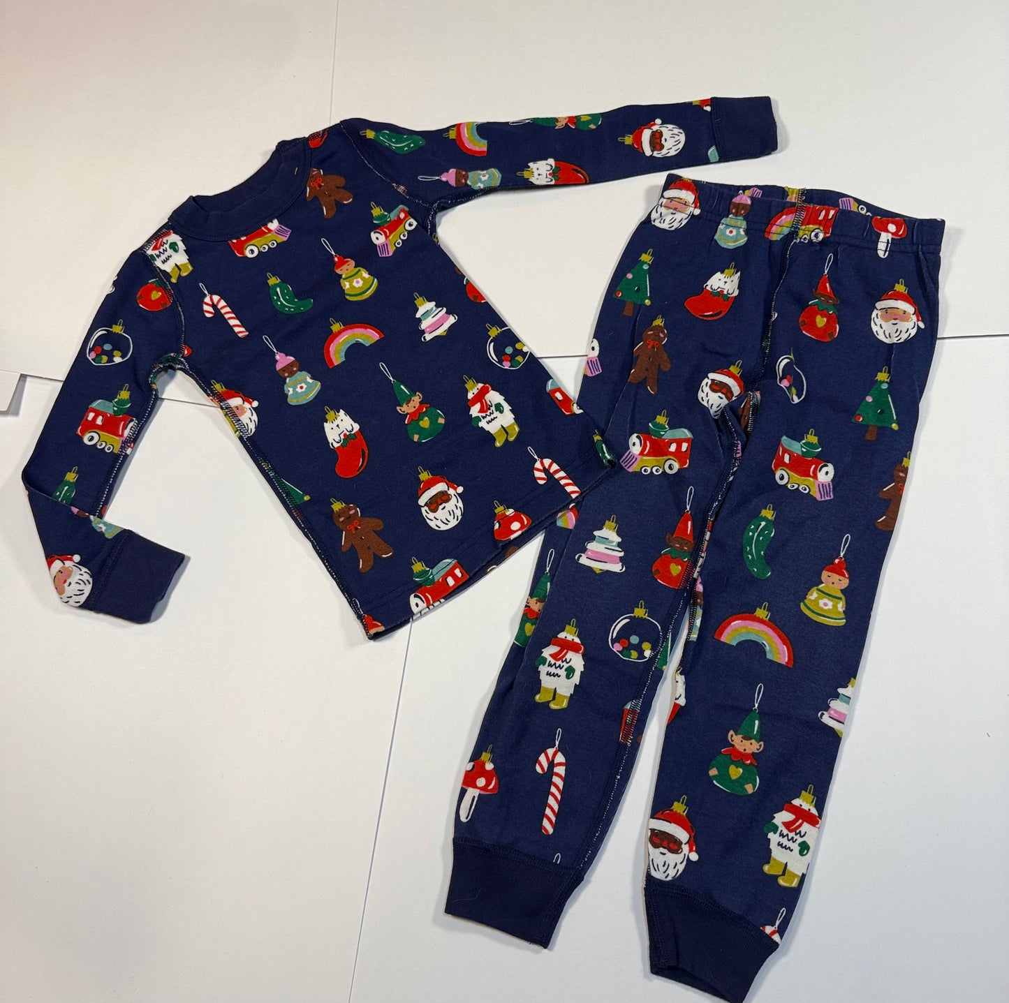 #180 unisex Boy/Girl 100 (US 4) Hanna Andersson Ornament Pajamas (2 available)