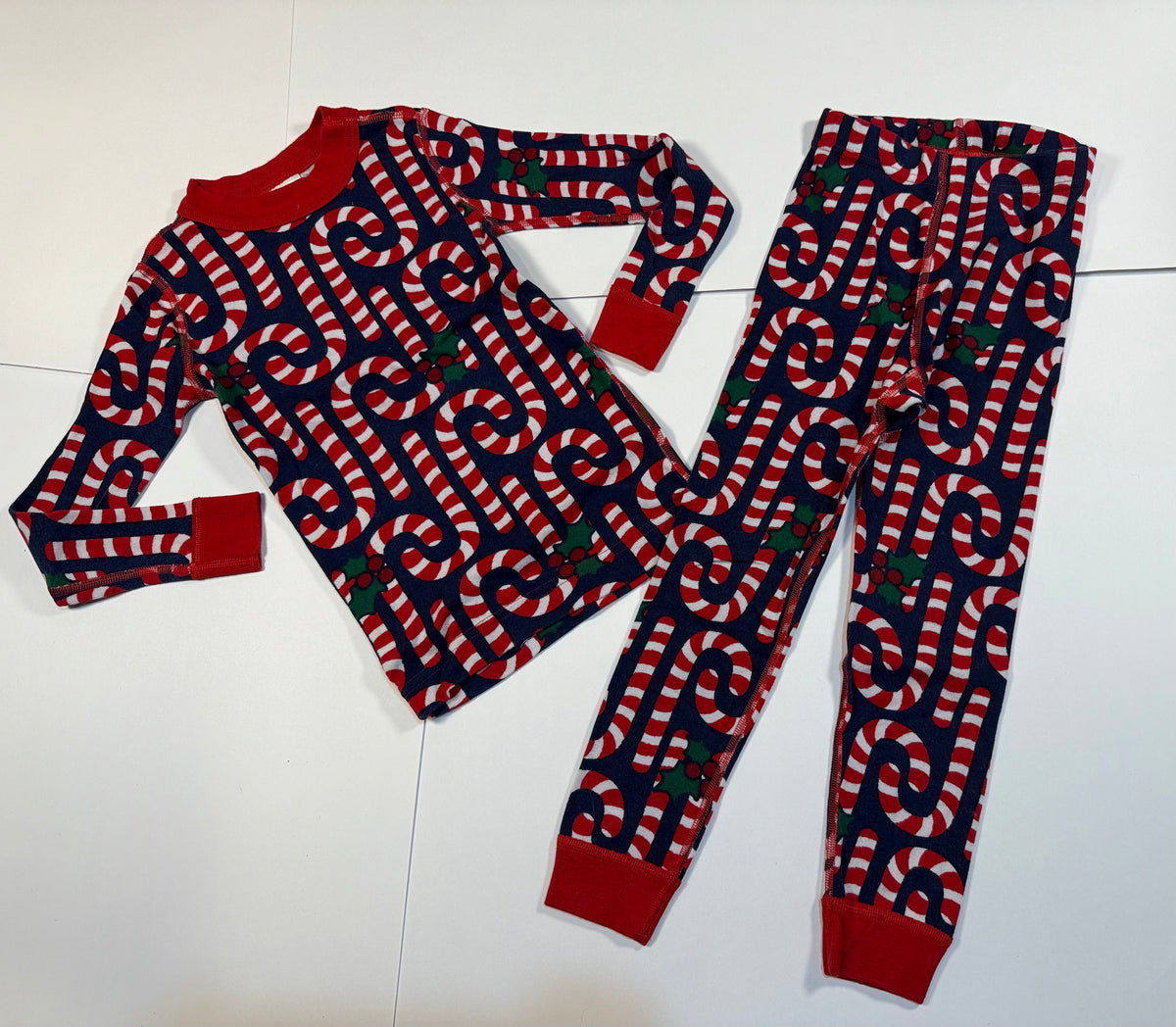 #141 Unisex Size 4 (100) Hanna Andersson Candy Cane Long Sleeve Pajamas