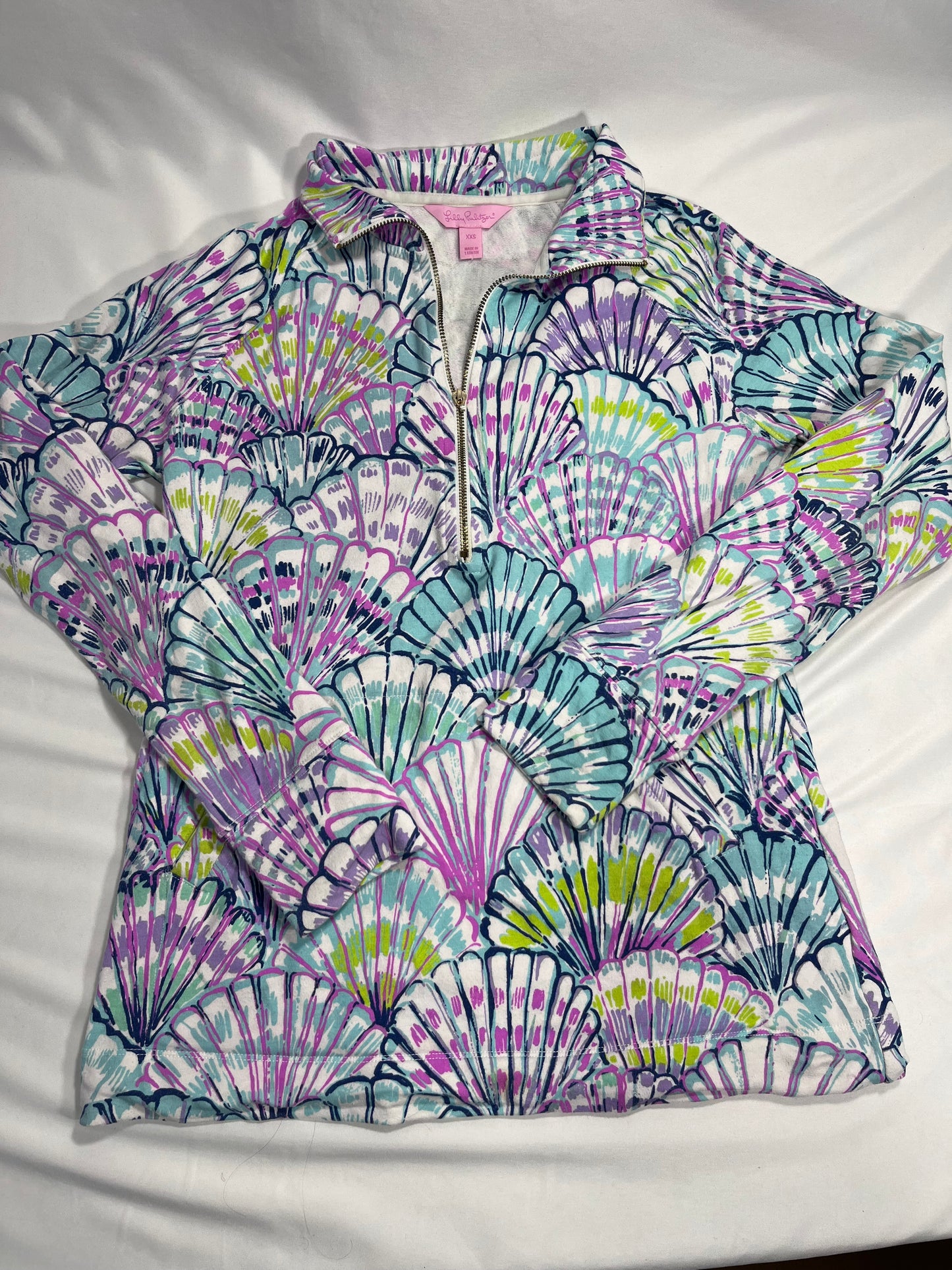 #150 Lilly Pulitzer popover sweatshirt xxs purple green shell