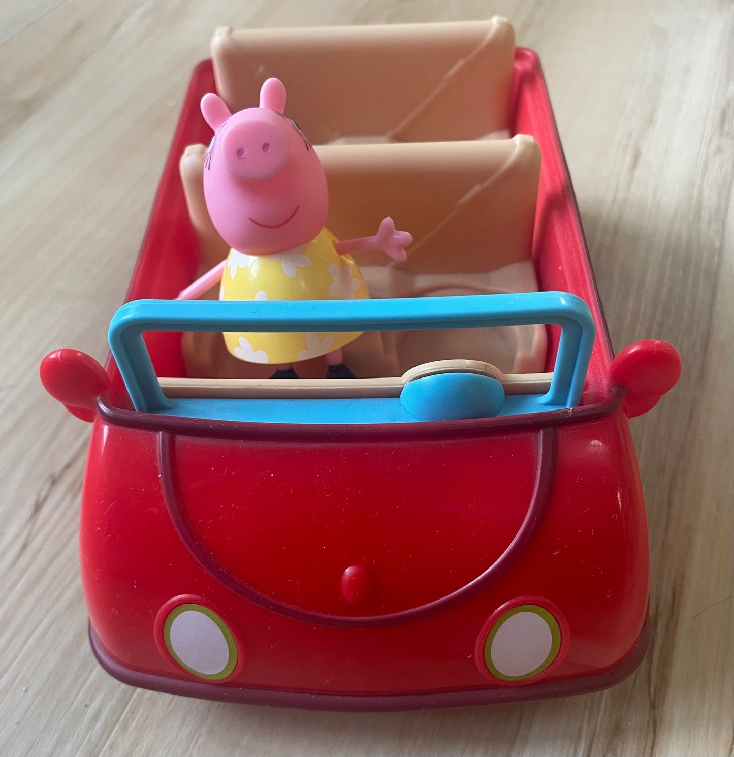 Seller 202 - Peppa Pig car