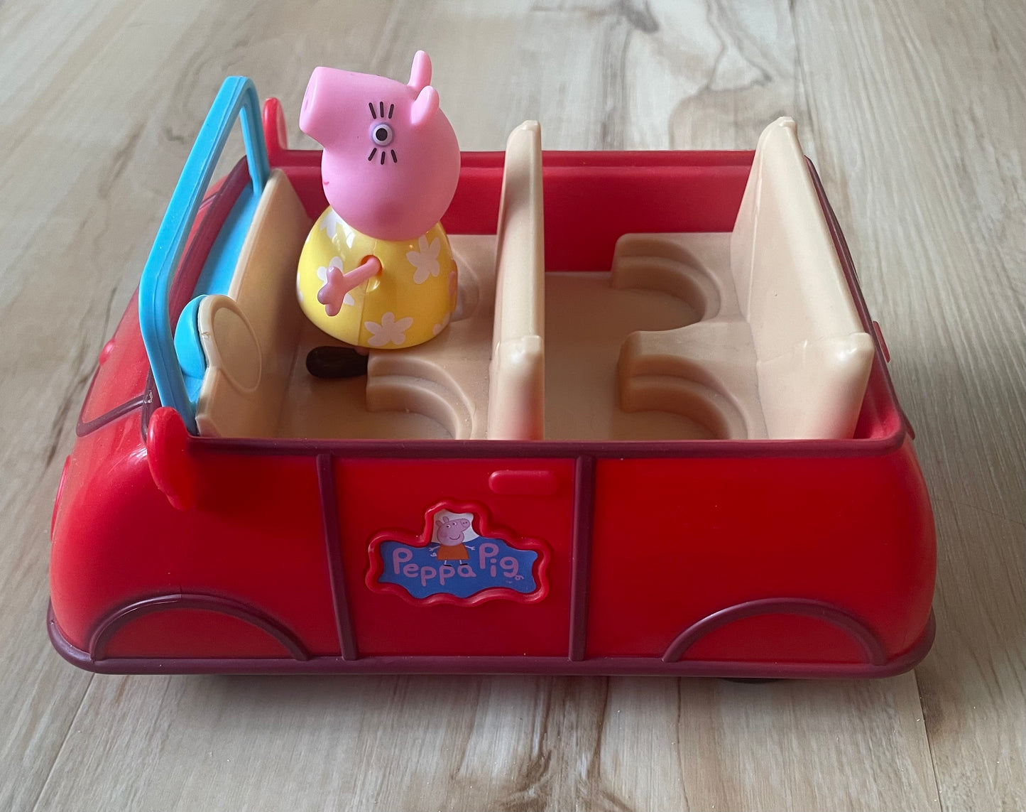 Seller 202 - Peppa Pig car
