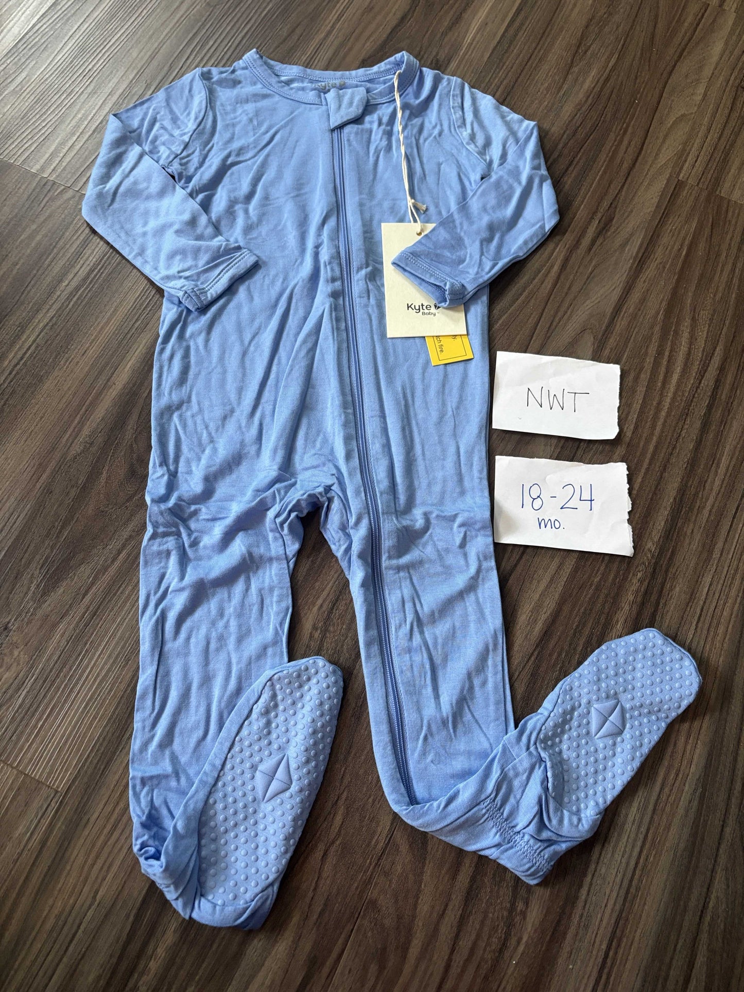 #77 - 18-24 Mo - NWT Kyte Baby - Periwinkle Blue Zippy