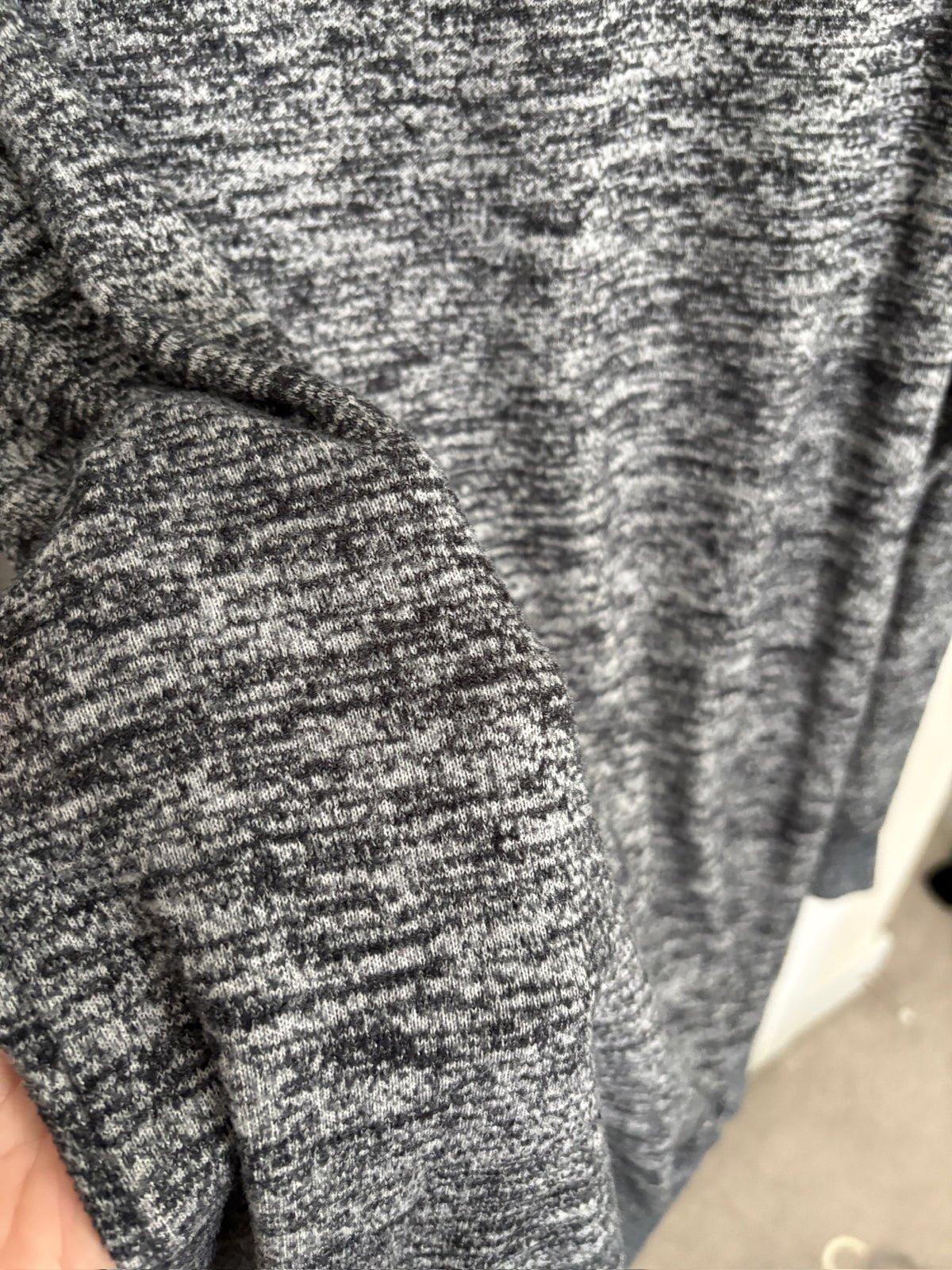 Seller #105 - Maternity Small Gap Sweater Gray Heather Pullover GUC