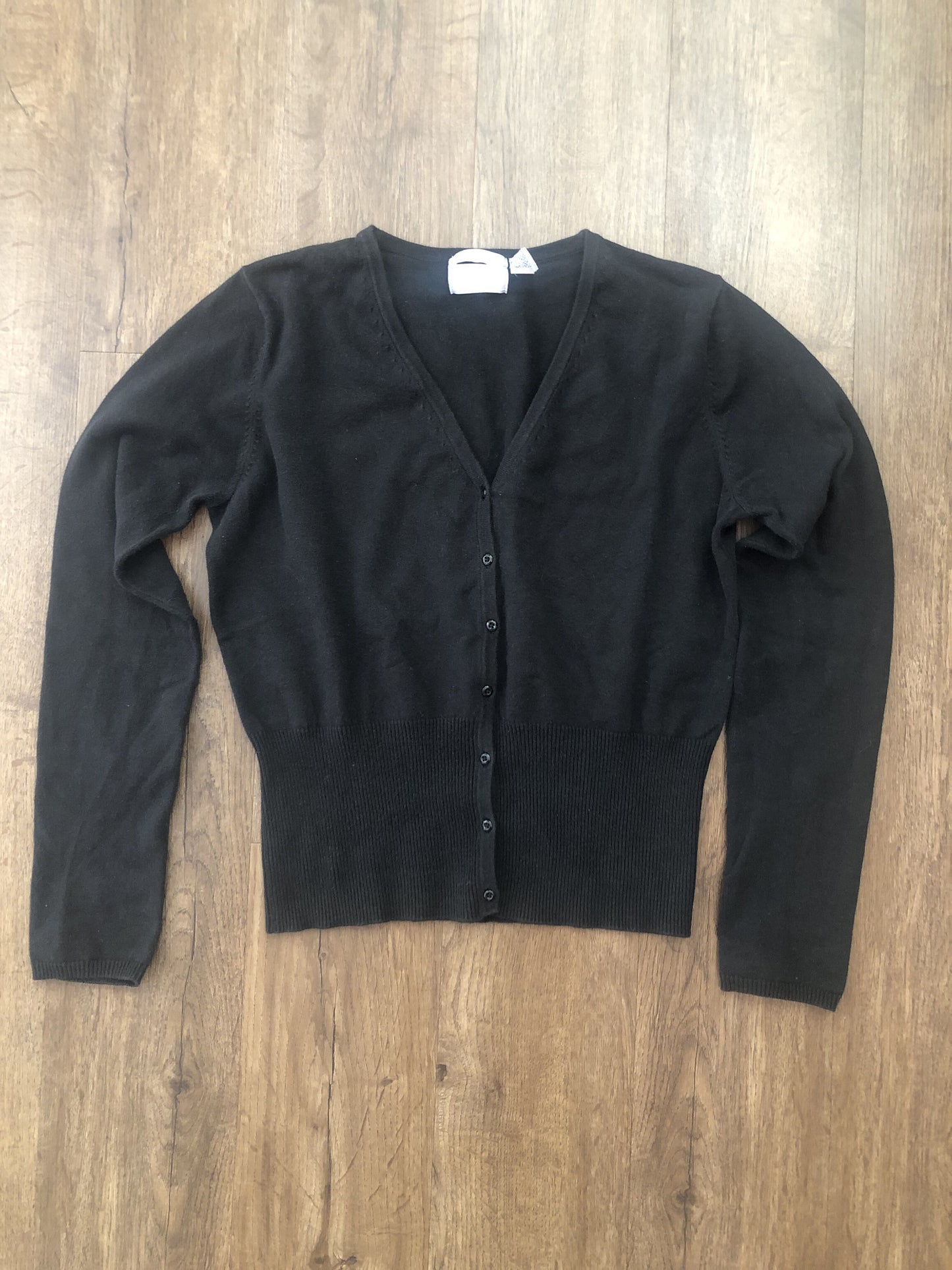 #124 VGUC Old Navy Black V-Neck Cardigan Size M