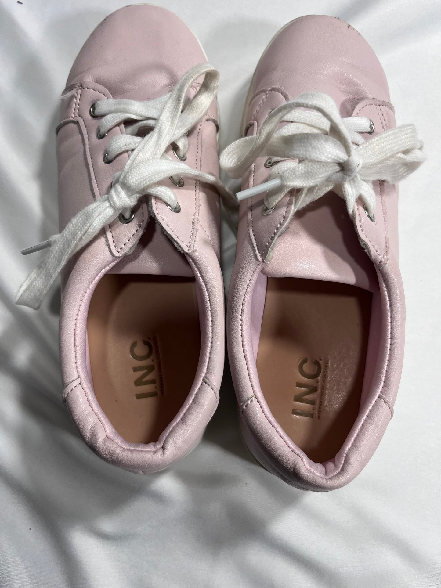 #150 INC girls size 4 casual pink sneakers