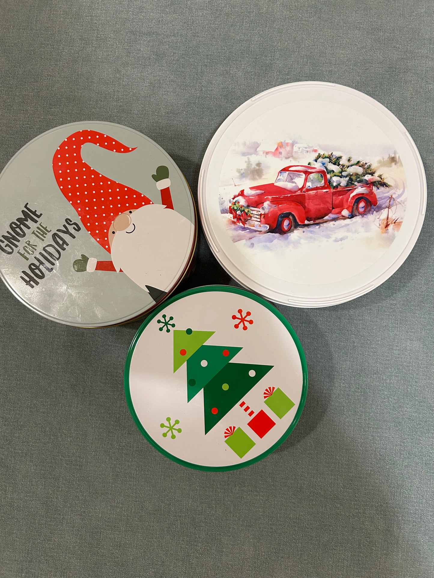 Seller 128 - Christmas Containers