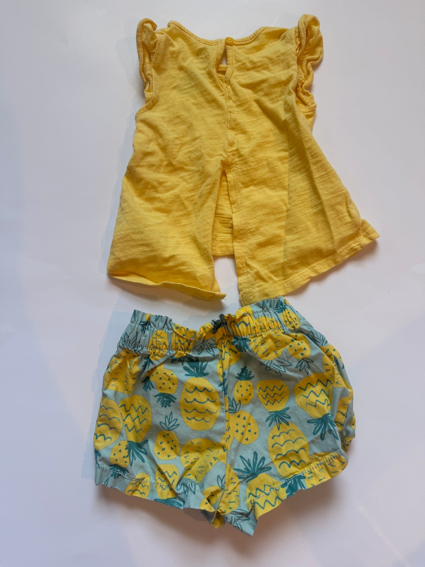 #116 carters pineapple shirt and shorts outfit girls 9 months