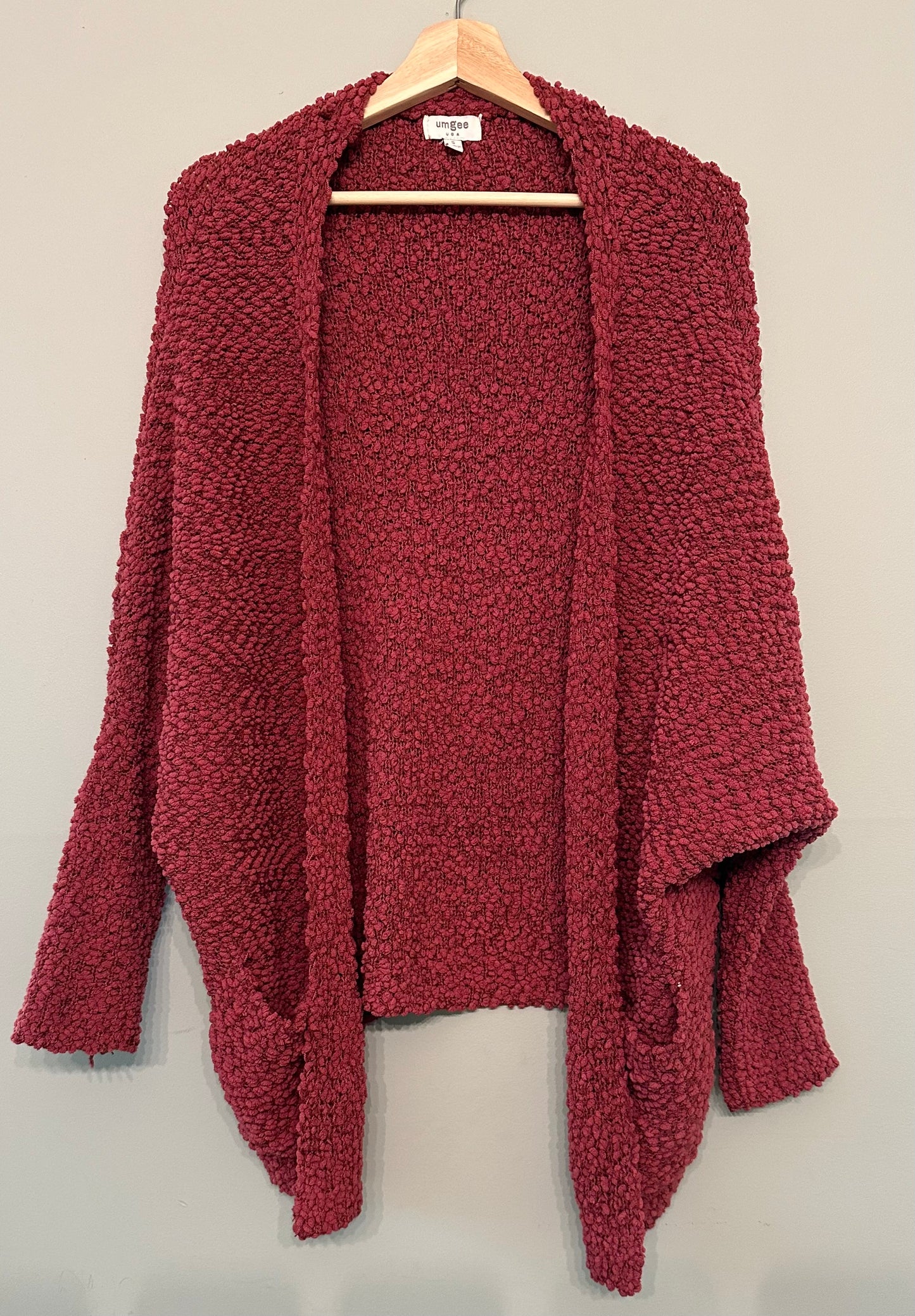 Seller #168 Umgee Women’s Small Pink/Red Knit Sweater