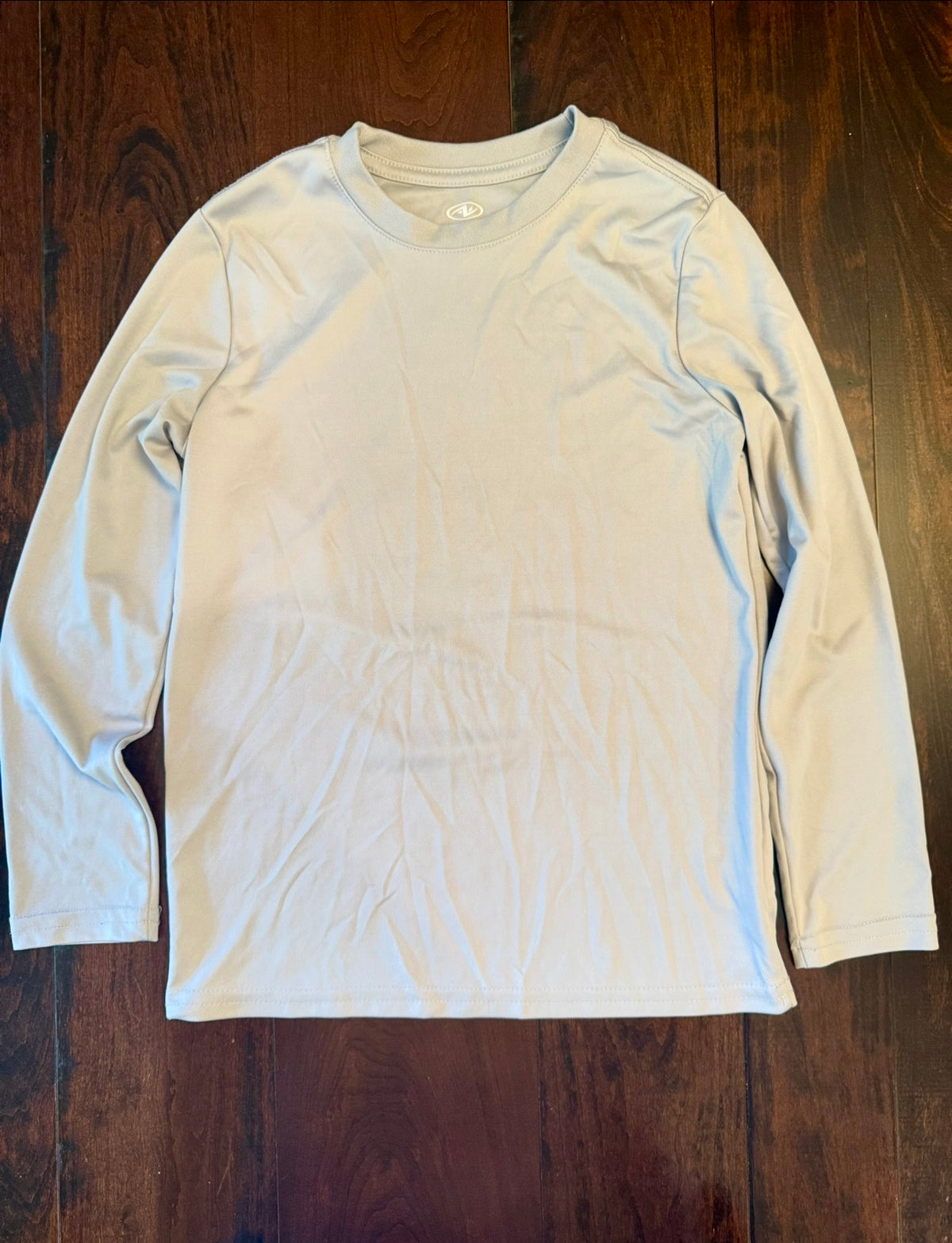 #28 Athletic Works Long Sleeved Shirt - Boys M 8