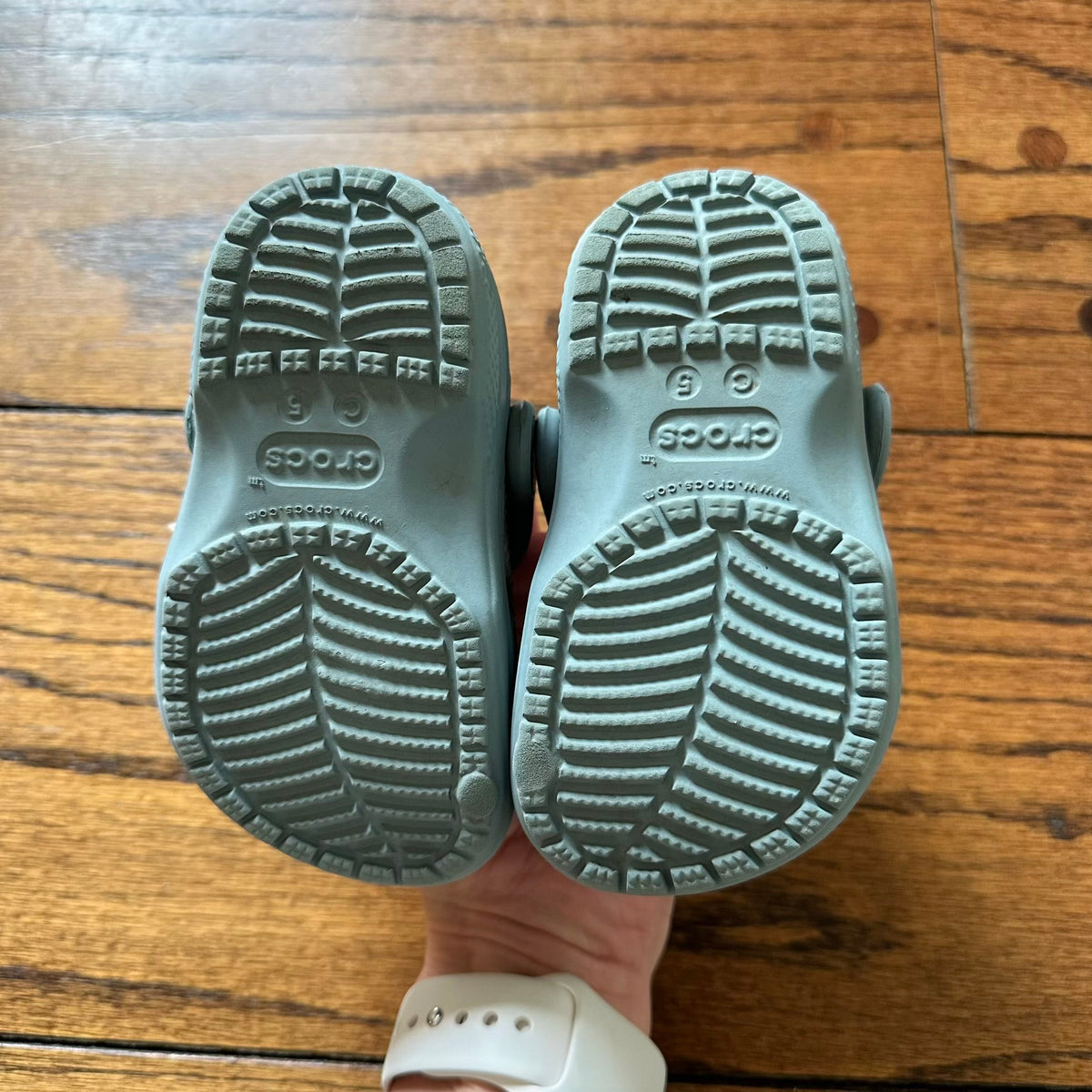 #113 EUC Boys Crocs, Color Pond, size 5