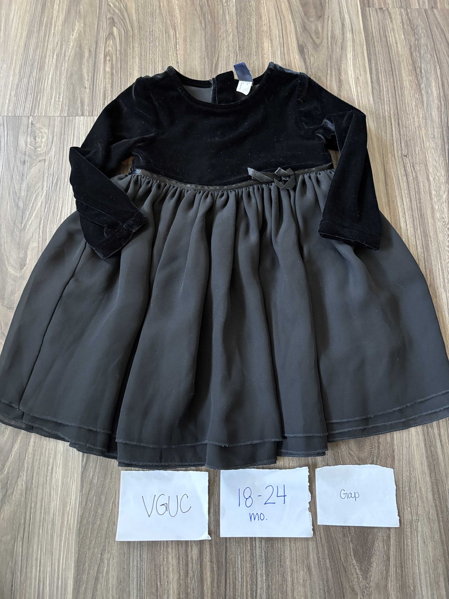 #138 - 18-24 Mo - VGUC Gap - Black Velvet LS Dress - PU 45236