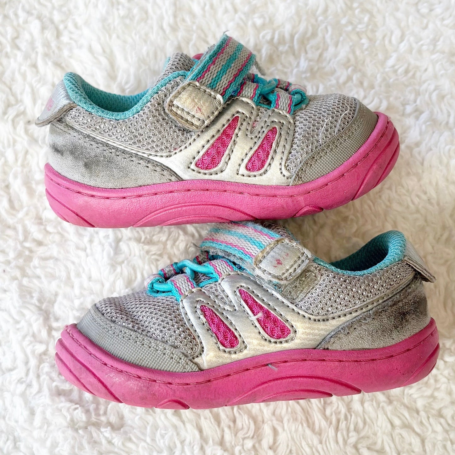 #58 Surprise Size 4 Toddler Girl Shoes
