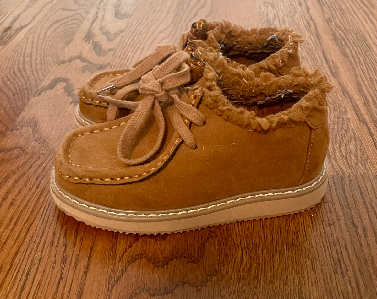 Seller #73 Gap Boys Shoes Size 9