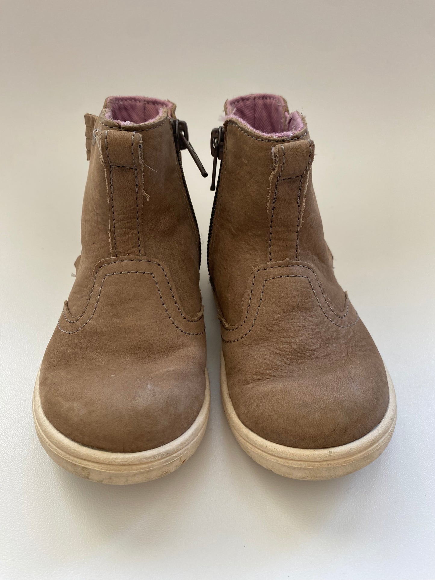 #117- Girls 7c, Stride Rite brown boots, VGUC