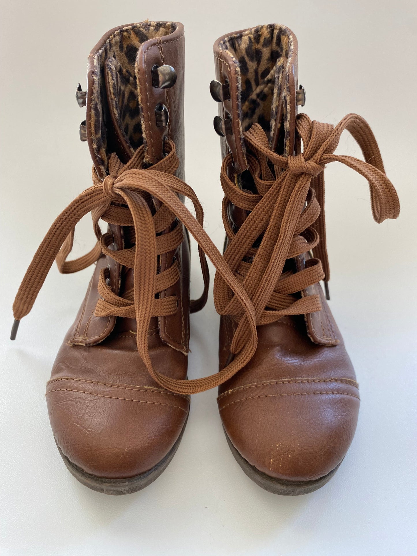 #117- Girls 7c, Blue brand brown boots, leopard print liner, VGUC,*reduced*