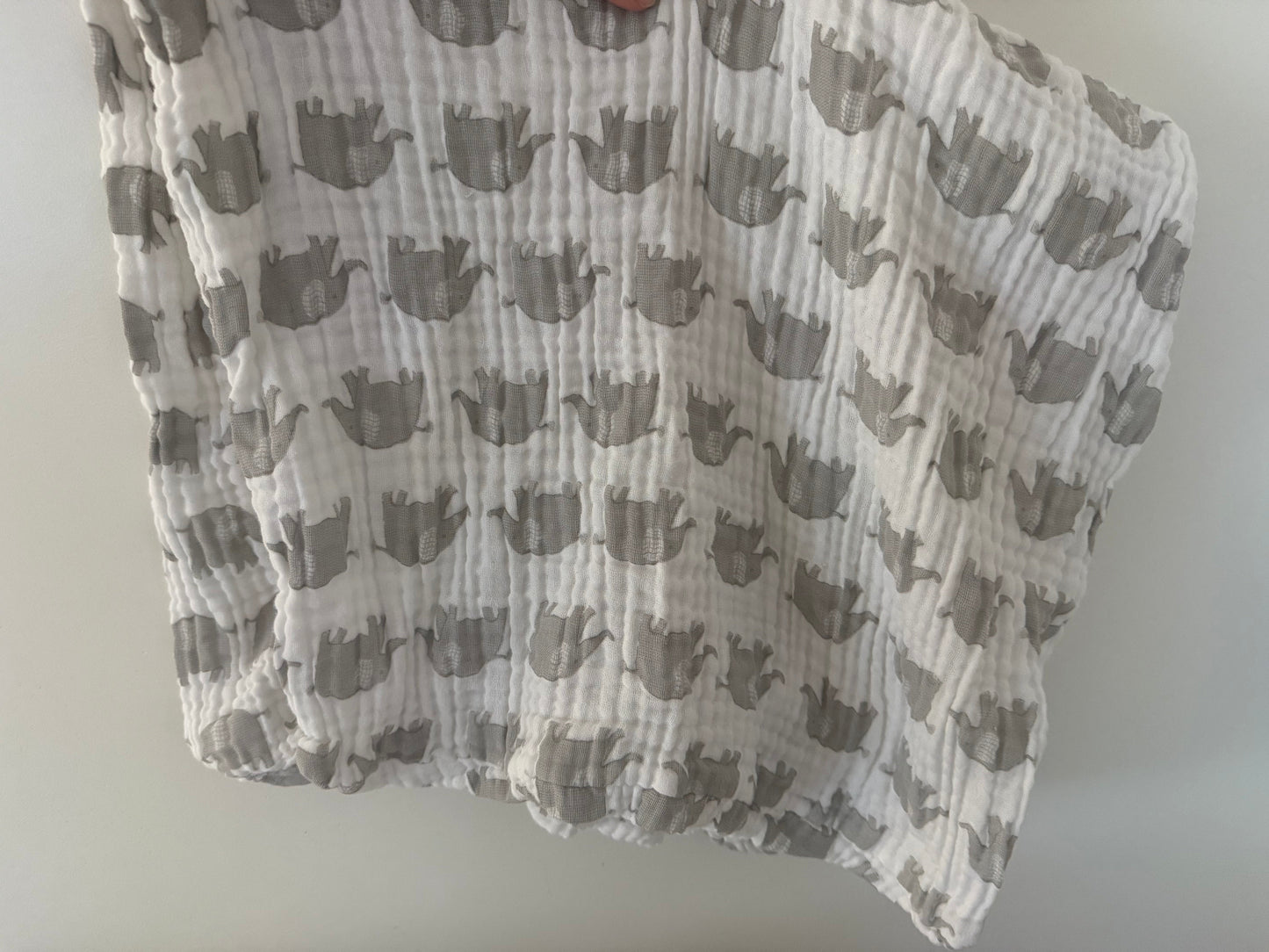 Seller #34-Pottery Barn muslin cloth elephant print changing pad cover (1 of 2)